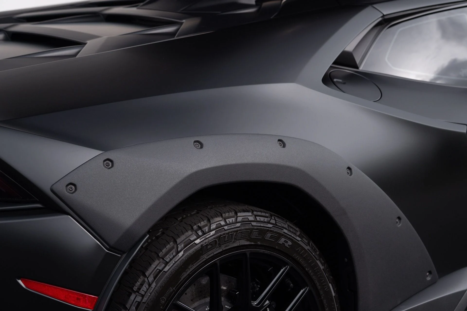 mph018_3082275318_Used_2024_Lamborghini_Huracan_Sterrato_1775279109_42efa3d234