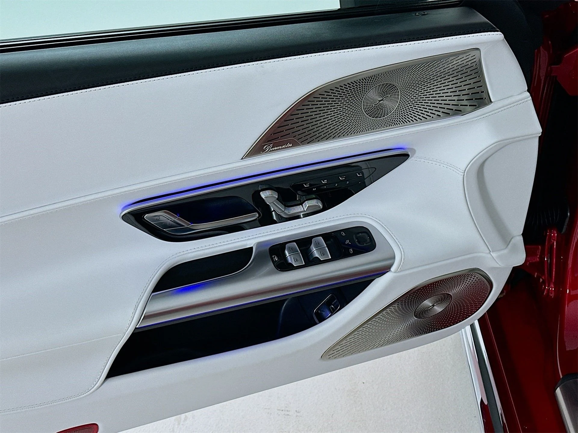 mph018_3083894229_917f378e490080e063a0b9754bdd1378x_7019606e83