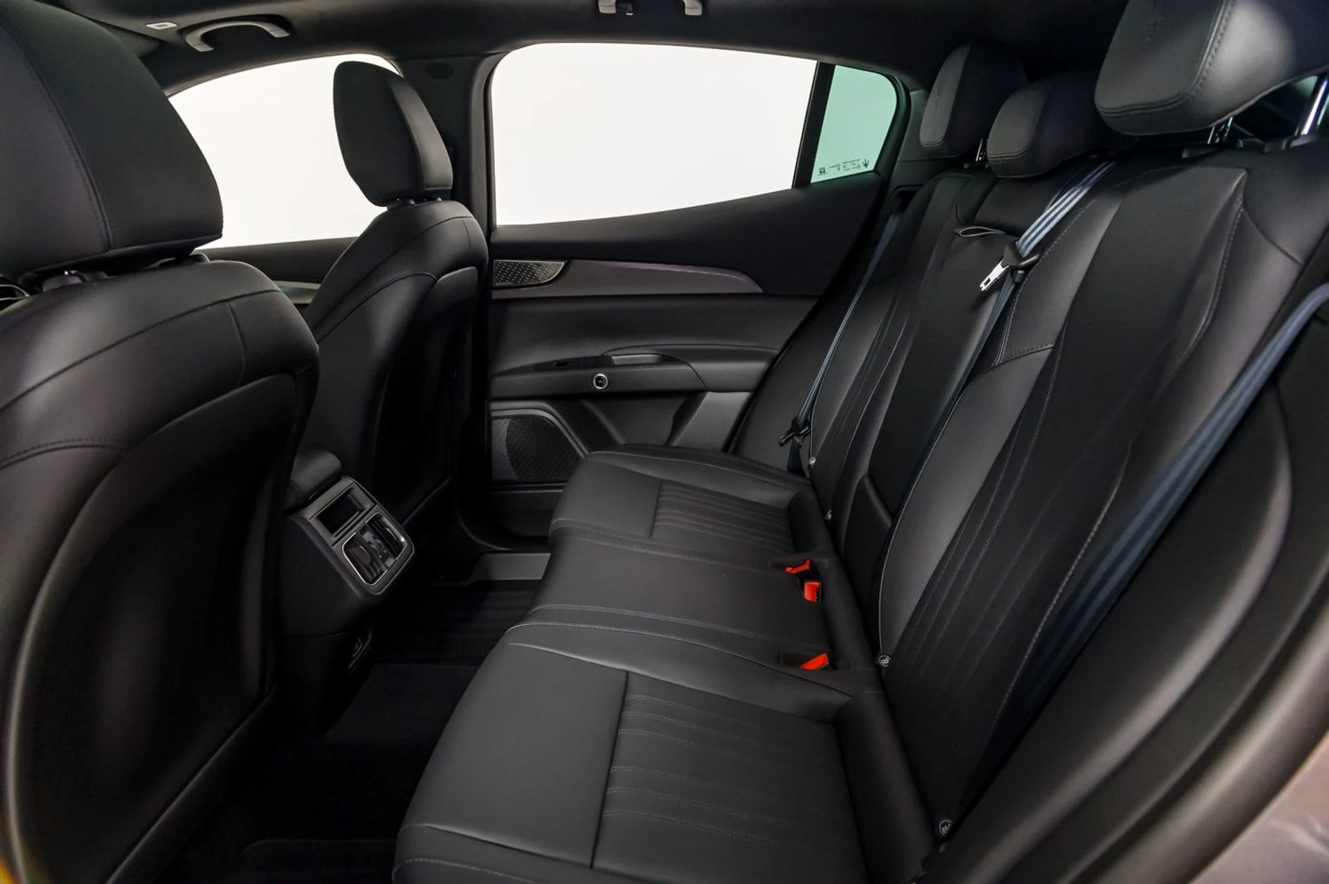 mph018_3085102454_347179aa7509461c8ec196f619c044ec_3b6024385d