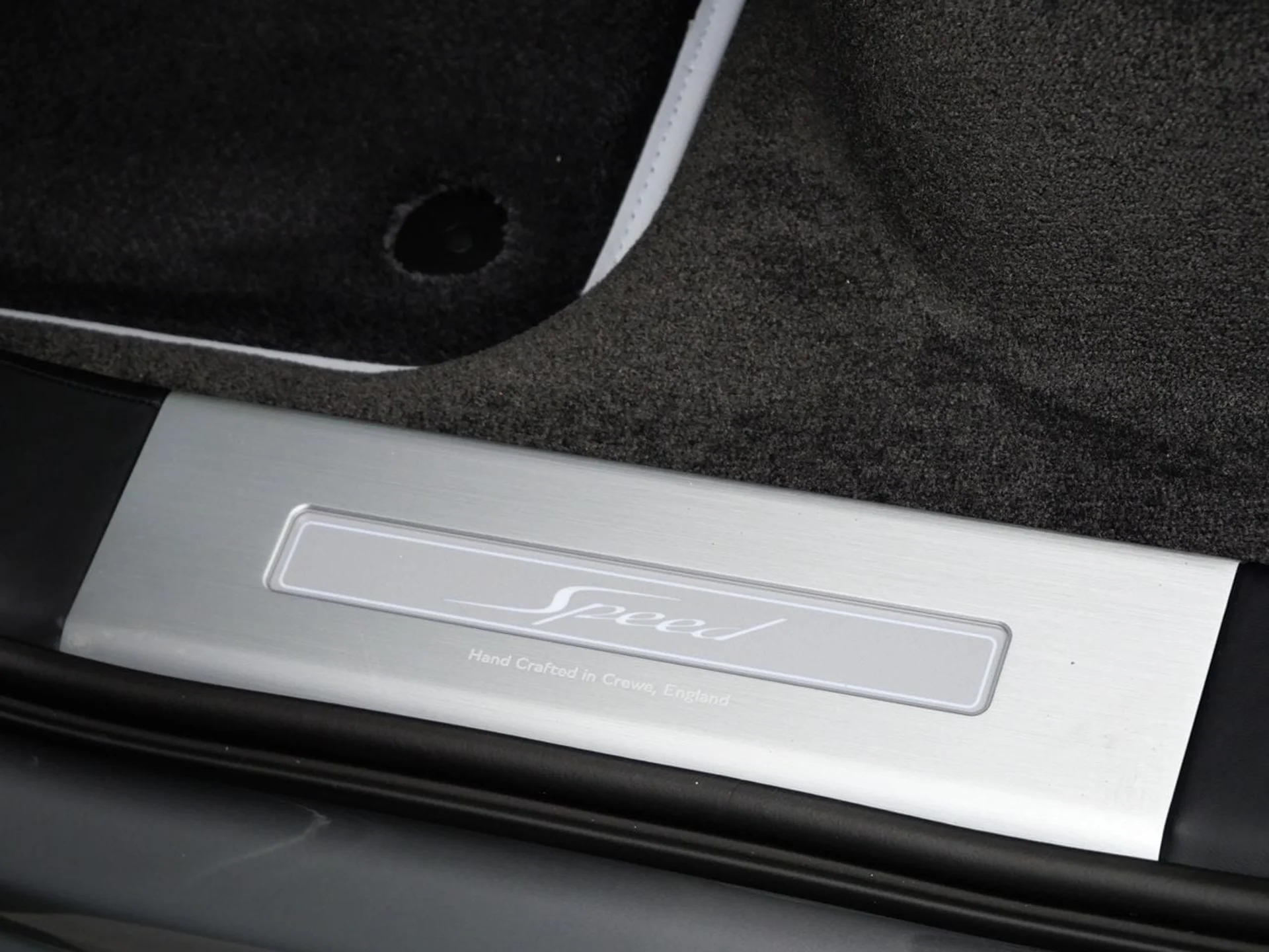 mph018_3092486899_e4e3093c38768eee88cd294e602e54c2x_2a7be05d01