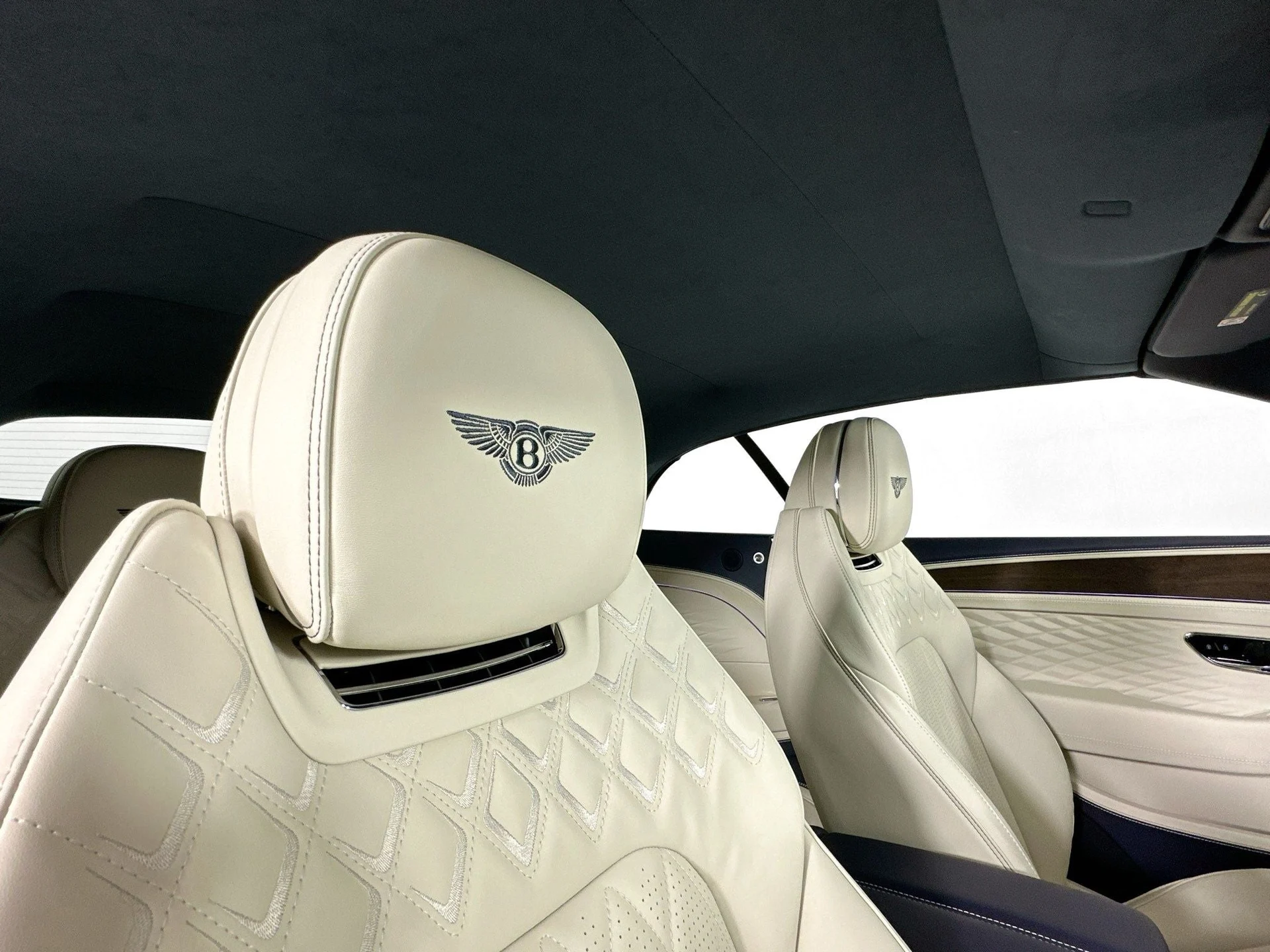 mph018_3096748685_19_fb47819f4b