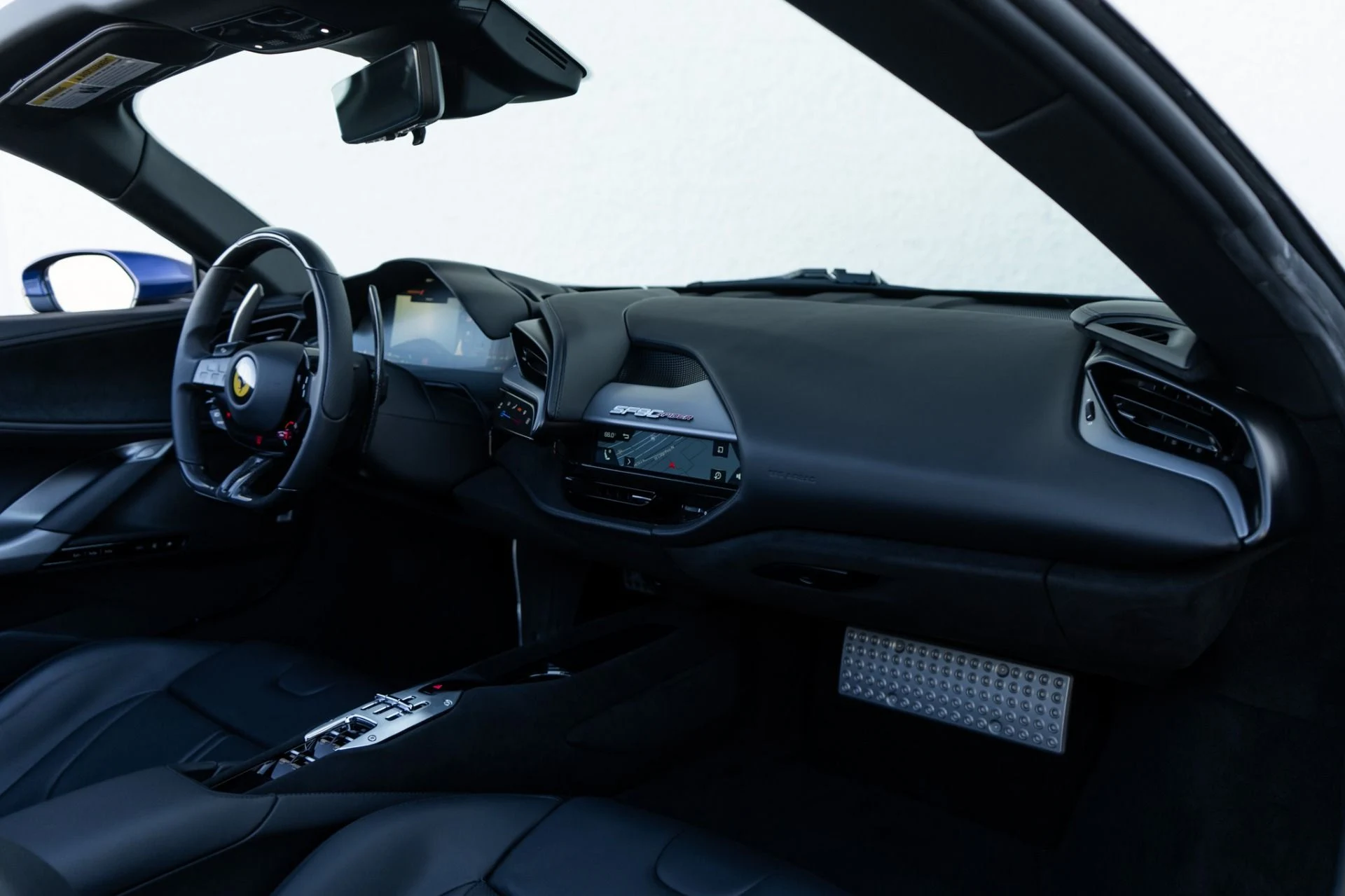 mph018_3098270236_Used_2025_Ferrari_SF_90_Spider_1768411390_7f4e1ba99b