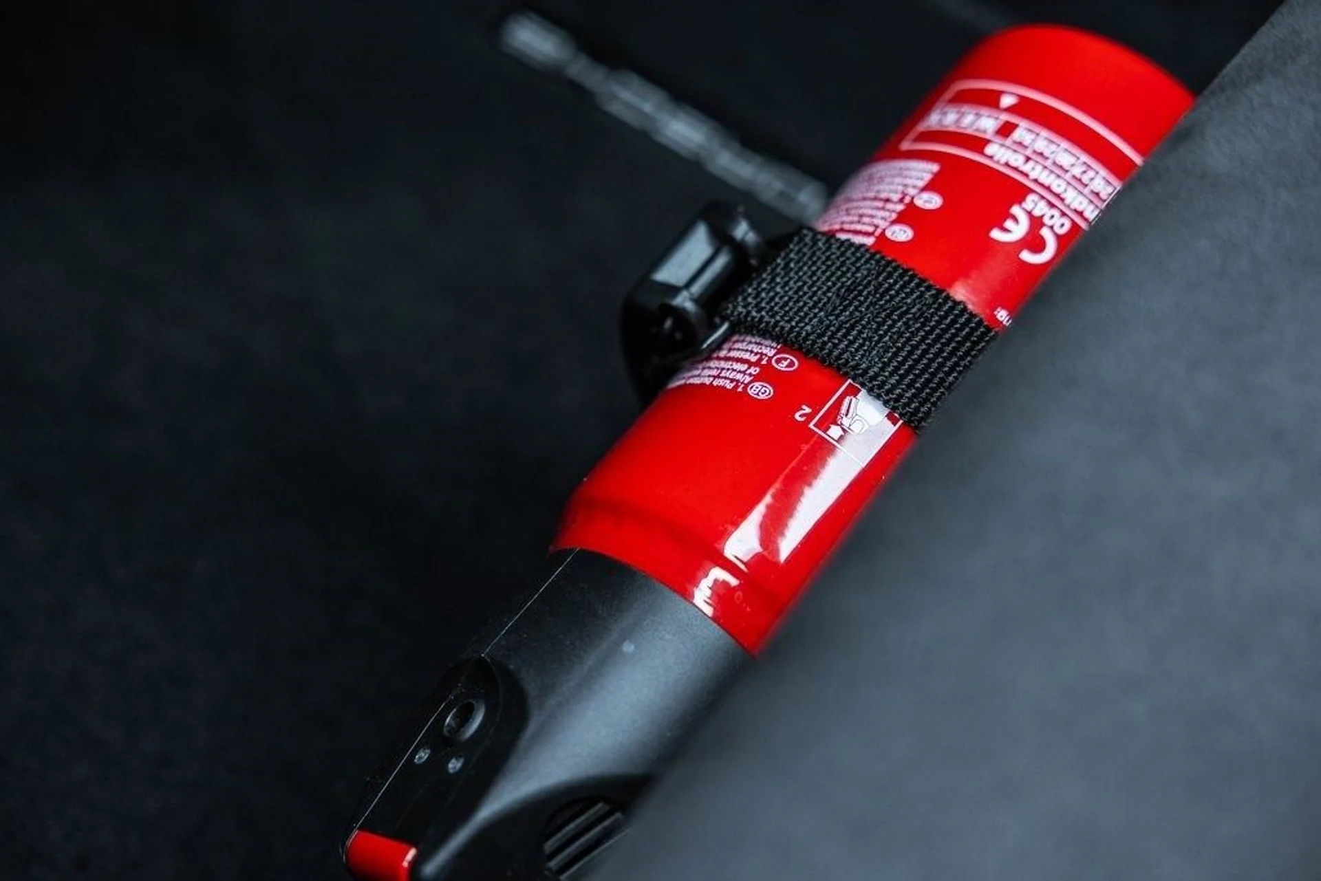 mph018_3105790402_74818db7a4b327485ed5953365a85ddcx_61c025f837