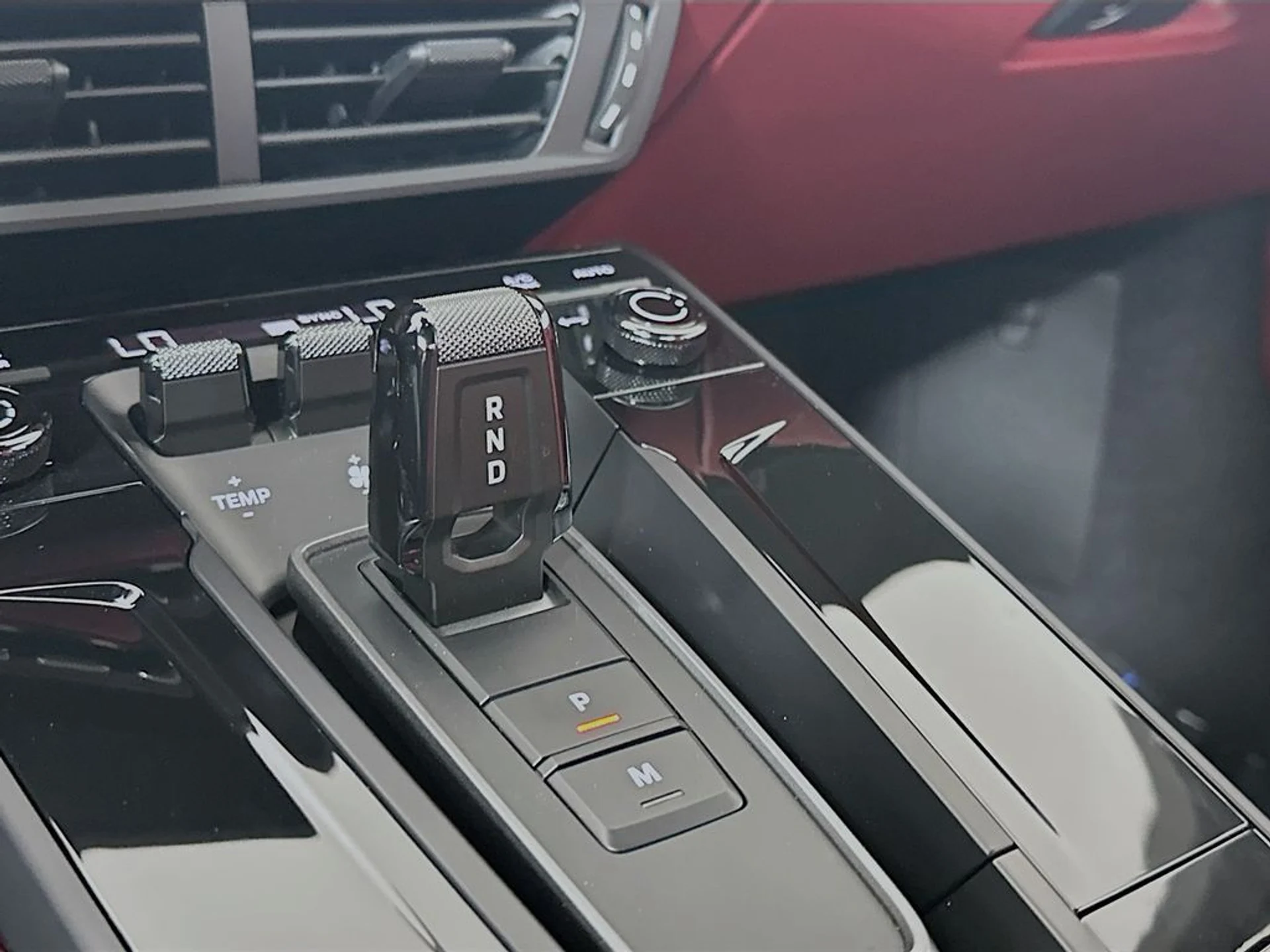 mph018_3107976799_c9848ac0db9bef7c24ae05dfa64a5452x_64d737c936