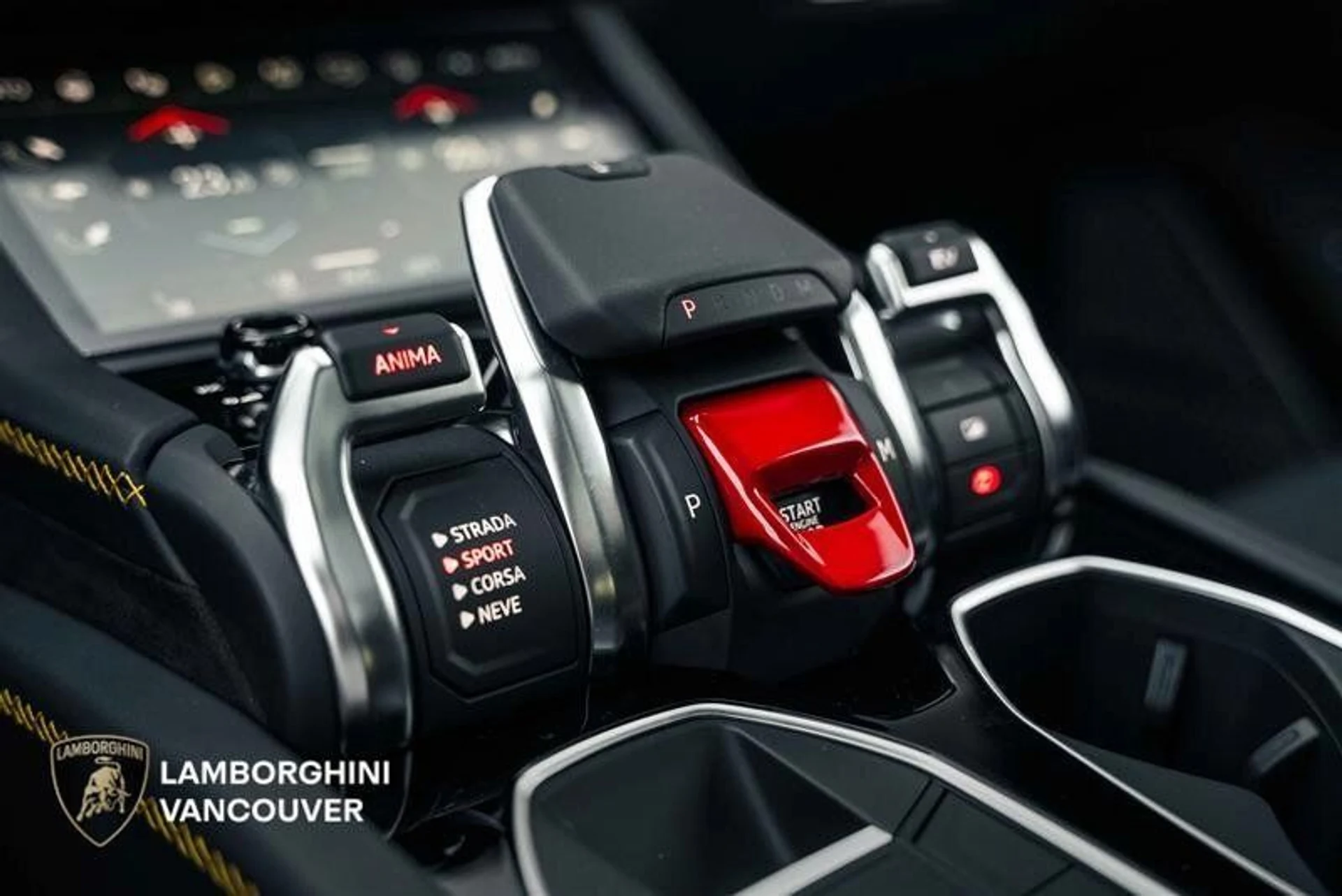 mph018_3108928403_39069072_05730_2025_lamborghini_urus_019_58b6d605a6
