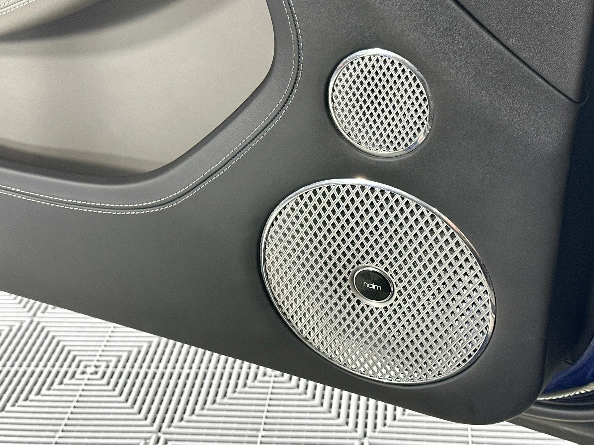 mph018_3109848523_19_2cfa2d540a