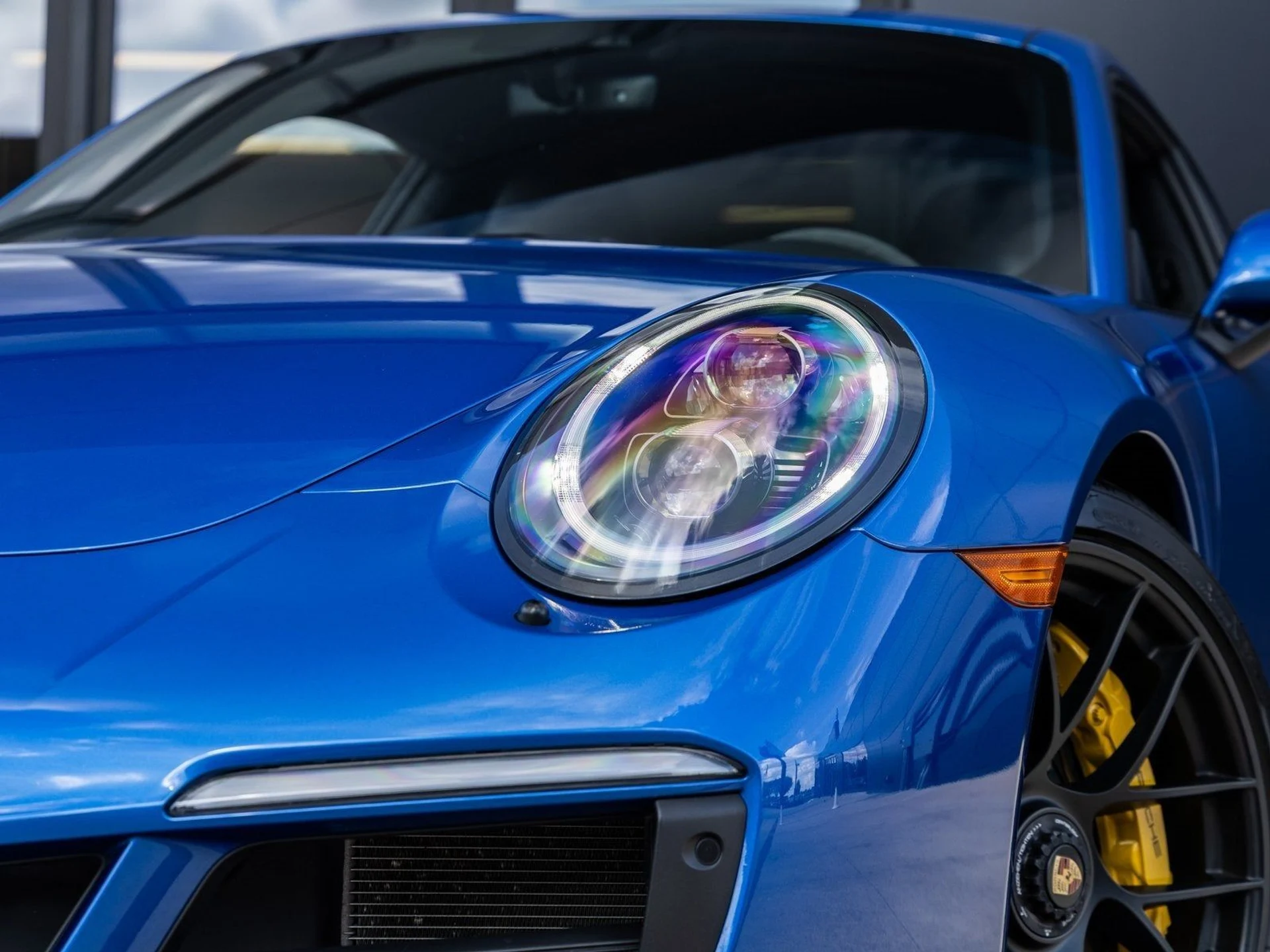 mph018_3113394681_19_0bc7837358