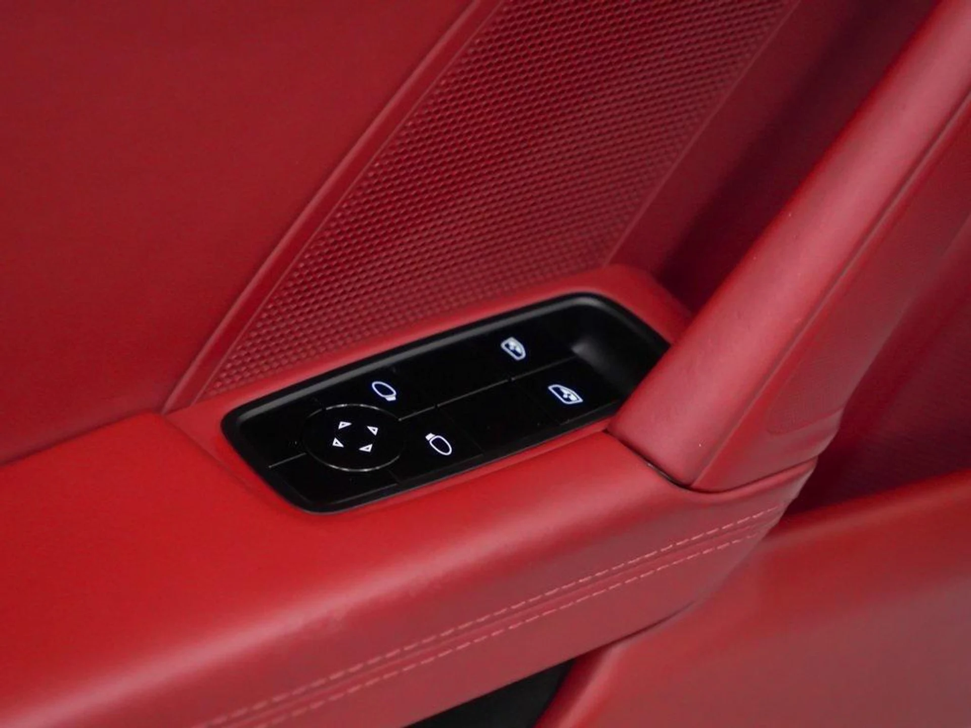 mph018_3115406562_5_E_Zm_Gt_Dtaqsnt1_NM_3_EU_Ok2gz_Xw_A_34375901d0