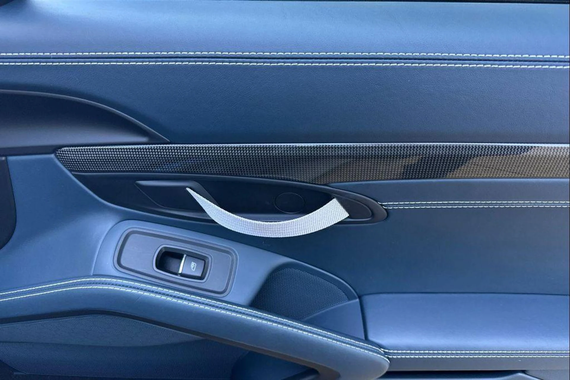 mph018_3117032865_Y1c_Puepml_Id1_H0_V_Ykjc_MWAXGL_7_Q_07523fa192