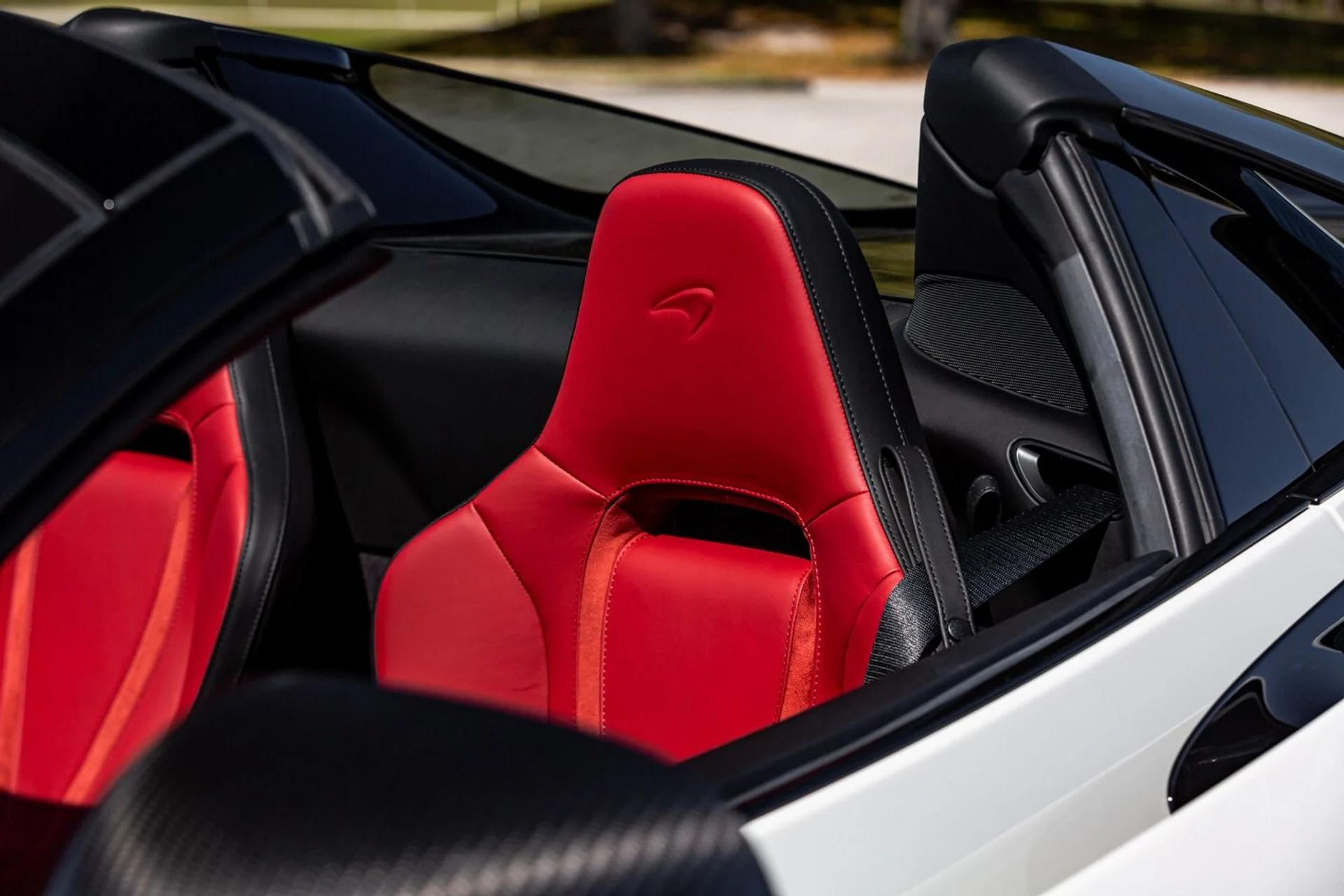 mph018_3122754488_420_p19_l_a82f32d21f