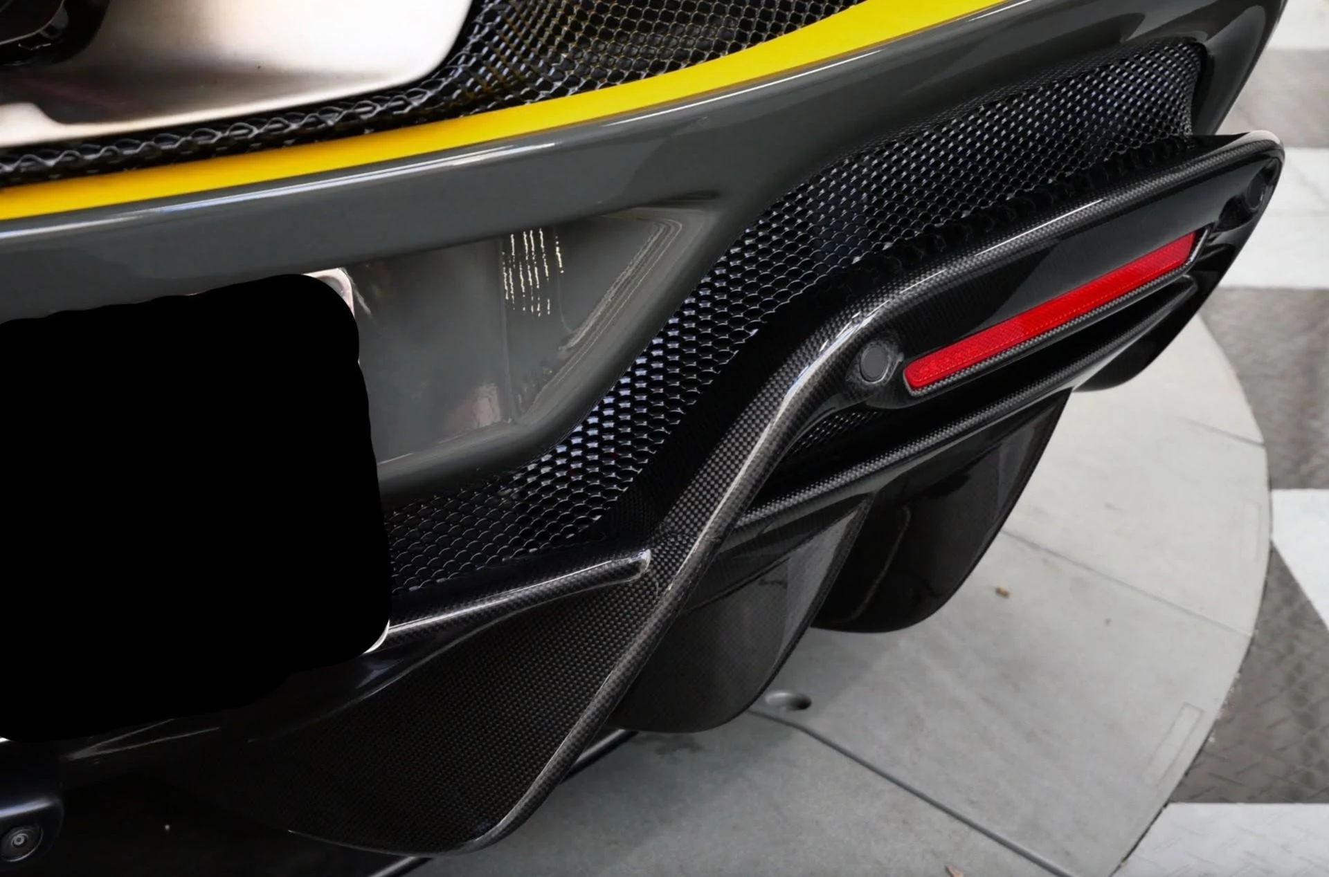 mph018_3130508425_Used_2022_Ferrari_296_GTB_1765823304_8cc003df81