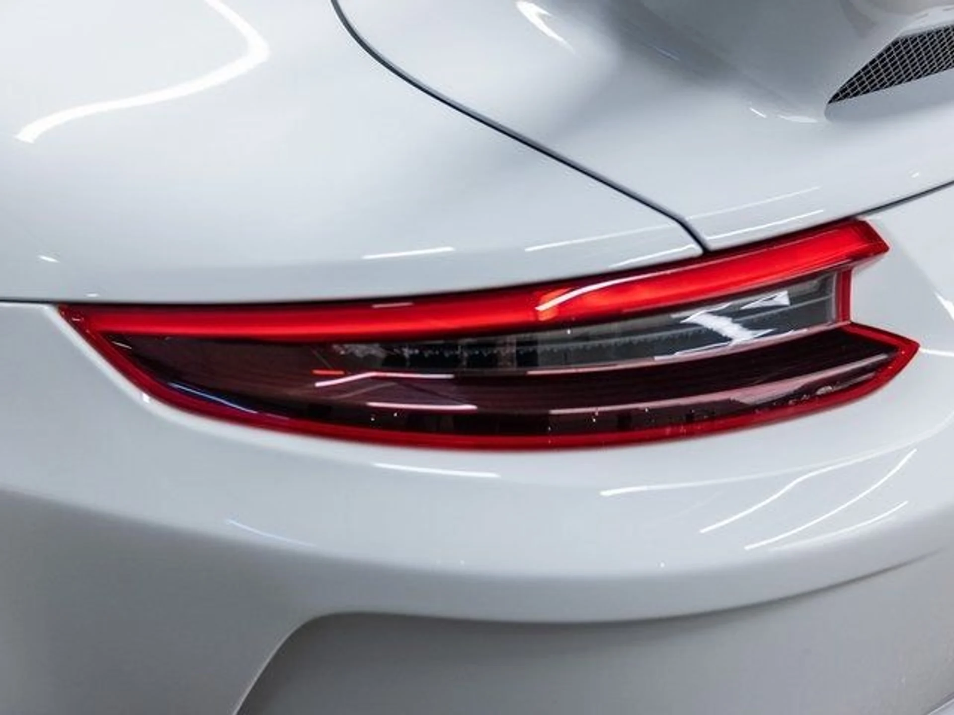 mph018_3138135651_19_96f18fdeab