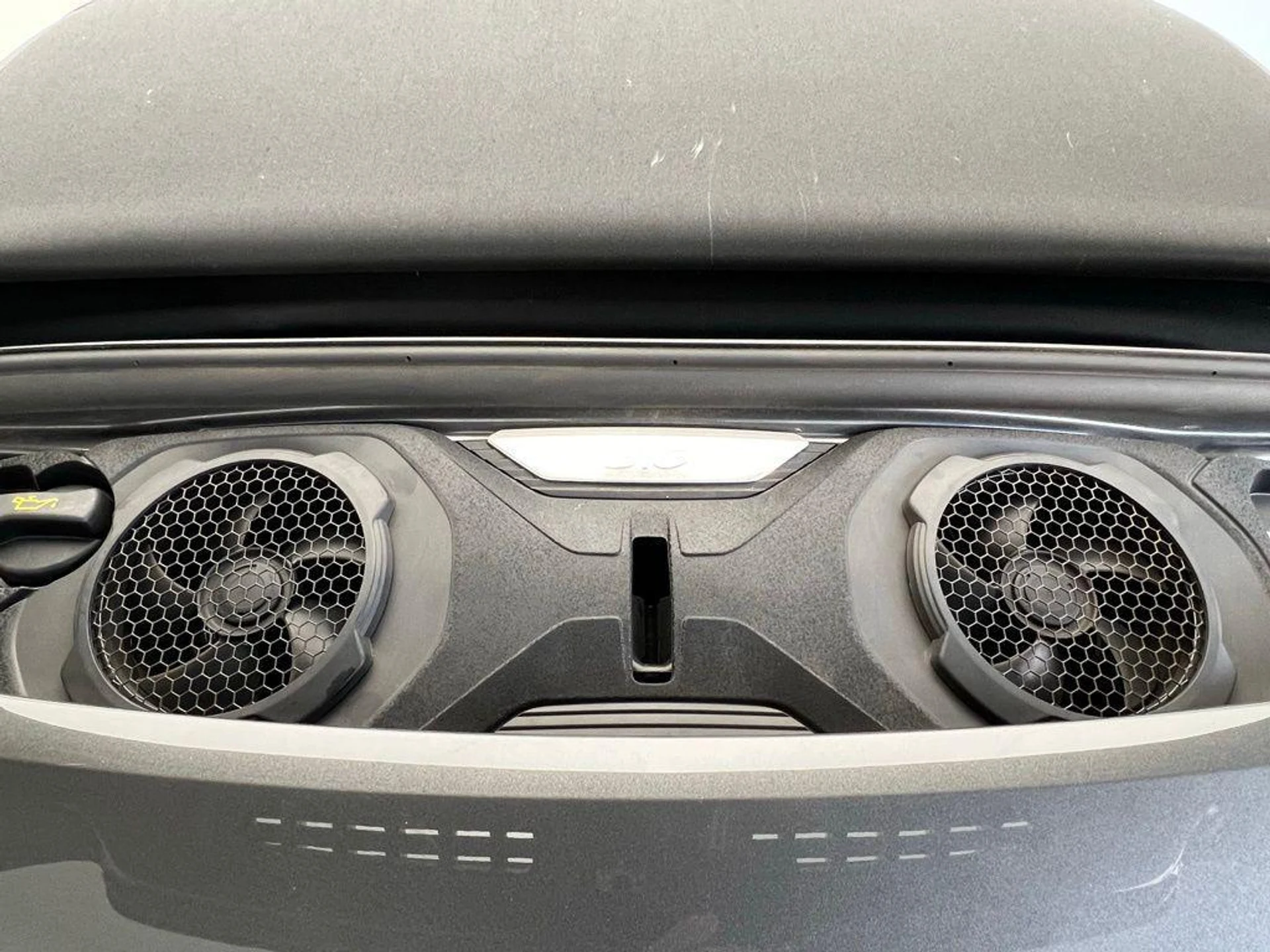 mph018_3149817752_62_E_Mf_X_Hn_Ln_Ox_FVD_Hk_Esswj7z_M8_I_a3bb7c048c