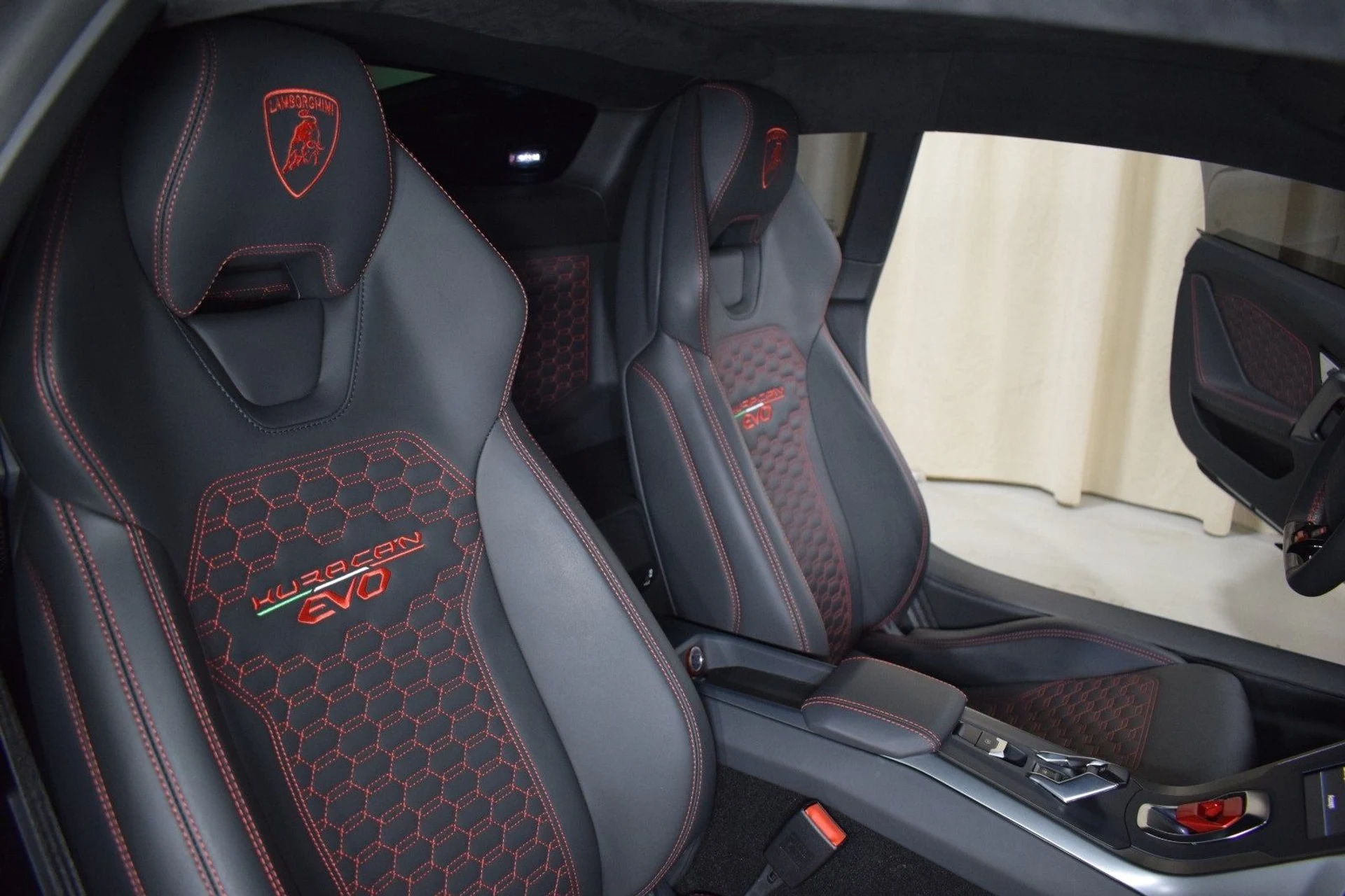 mph018_3149957442_b7d048c5fc6b1d29786e83228379cfe8x_08beb09e60