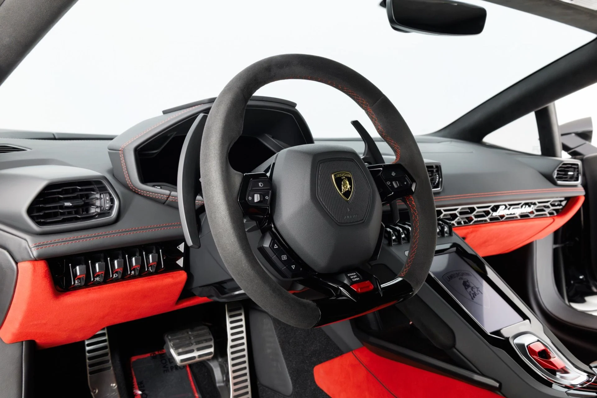 mph018_3152337769_Used_2023_Lamborghini_Huracan_EVO_1790005619_7c9b64dce5