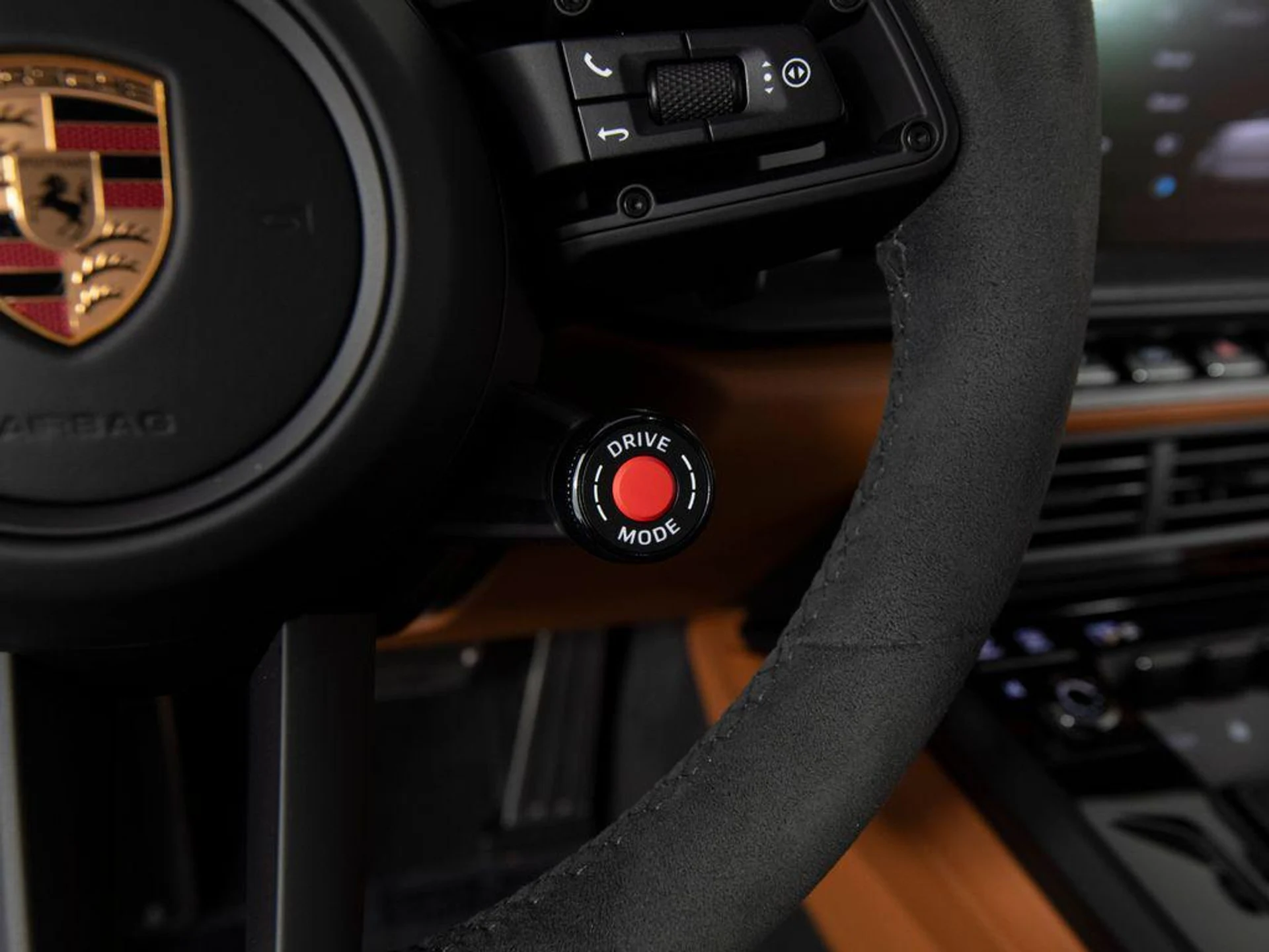 mph018_3155225727_Bn5_BR_1_Fa_f_CNC_75_I_Bdr_D_Bp_Ug_RL_4_6881cee938