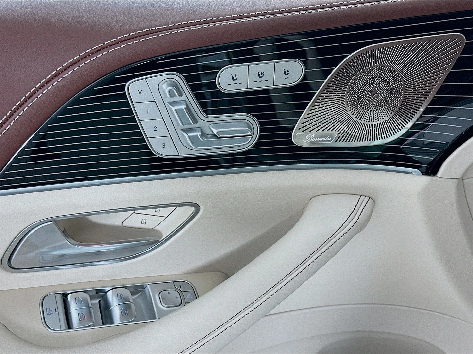 mph018_3168130436_e687828e2f6314041734a8aec53abbfbx_3d6ea20c9f