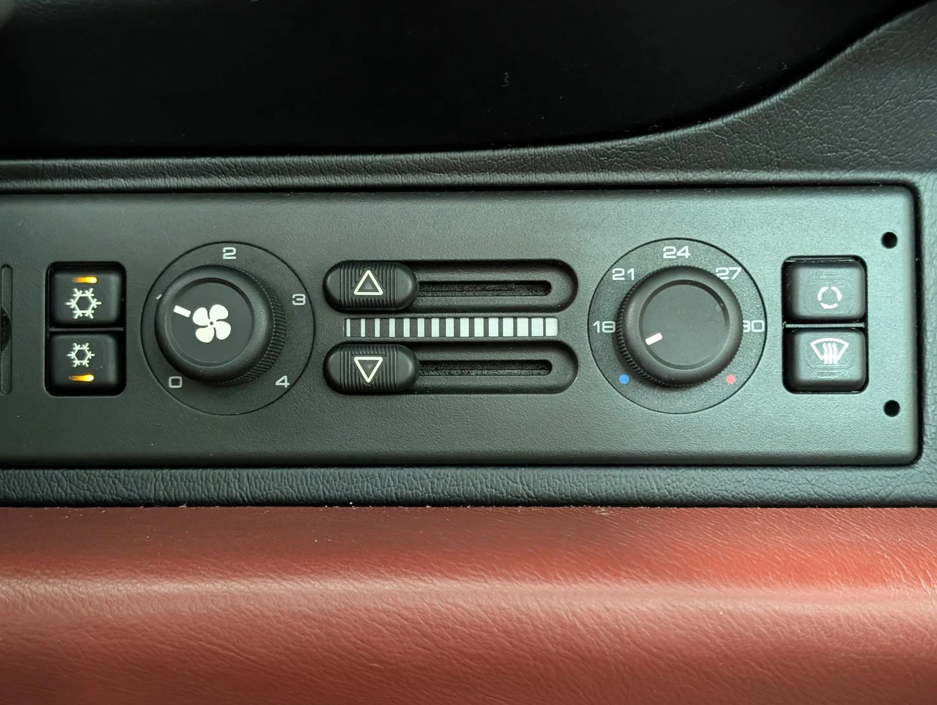 mph018_316945426_447af58bbbd2b45f079feb20690edf02x_5de03a1c62