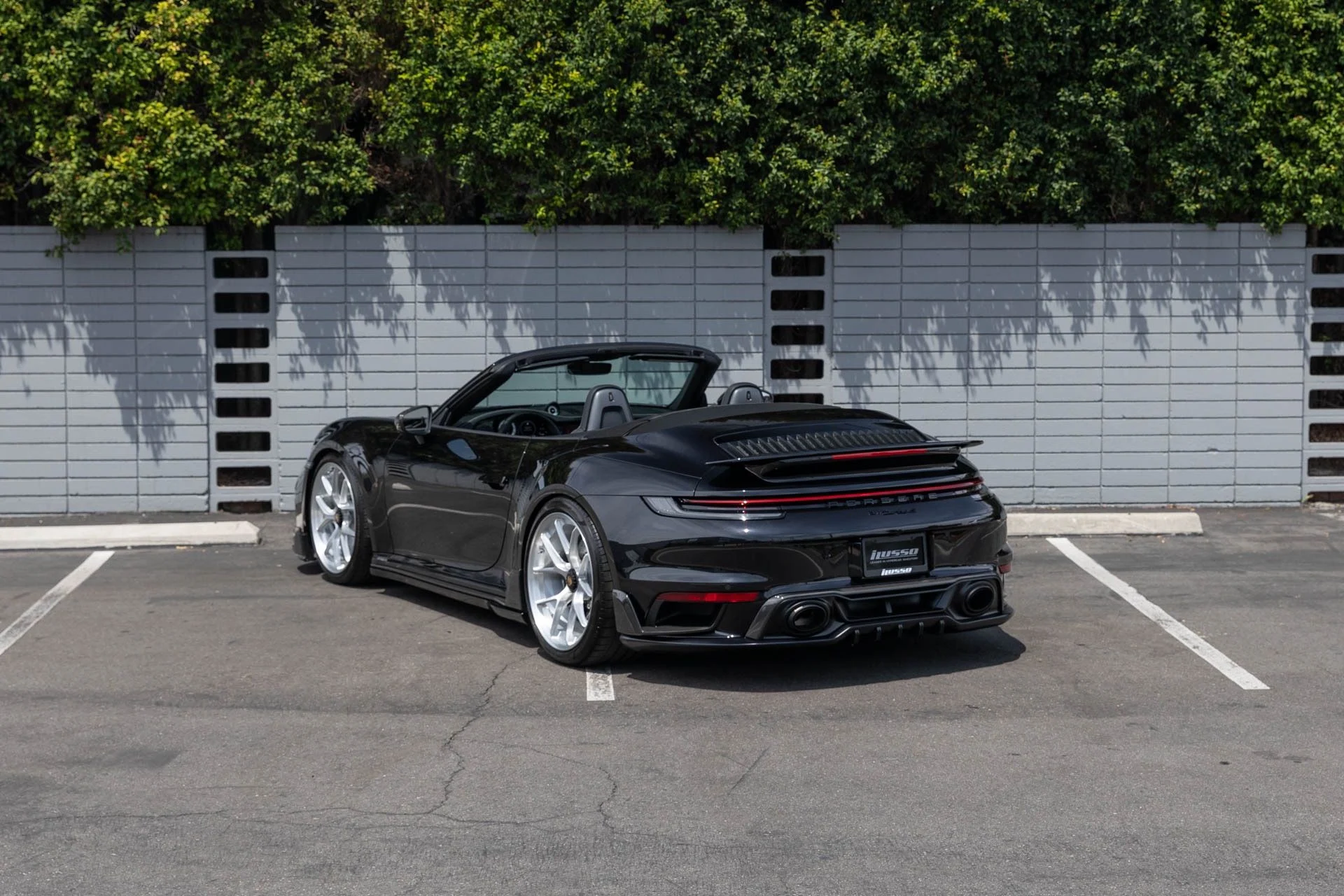 mph018_3171780866_Used_2024_Porsche_911_Turbo_S_1748460456_7c6ff69807