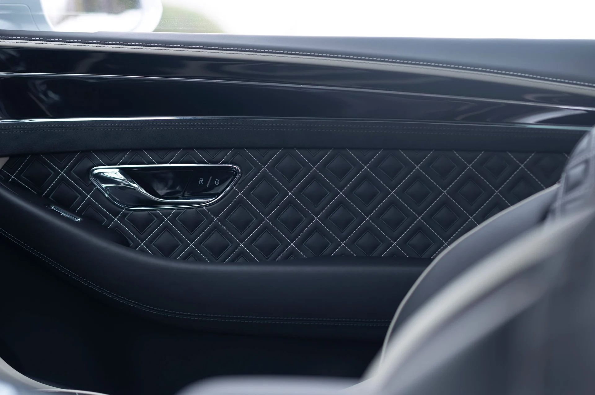 mph018_317252664_11d6acc180f54014b30cbd3f5edbaf3b_6a19016bb8