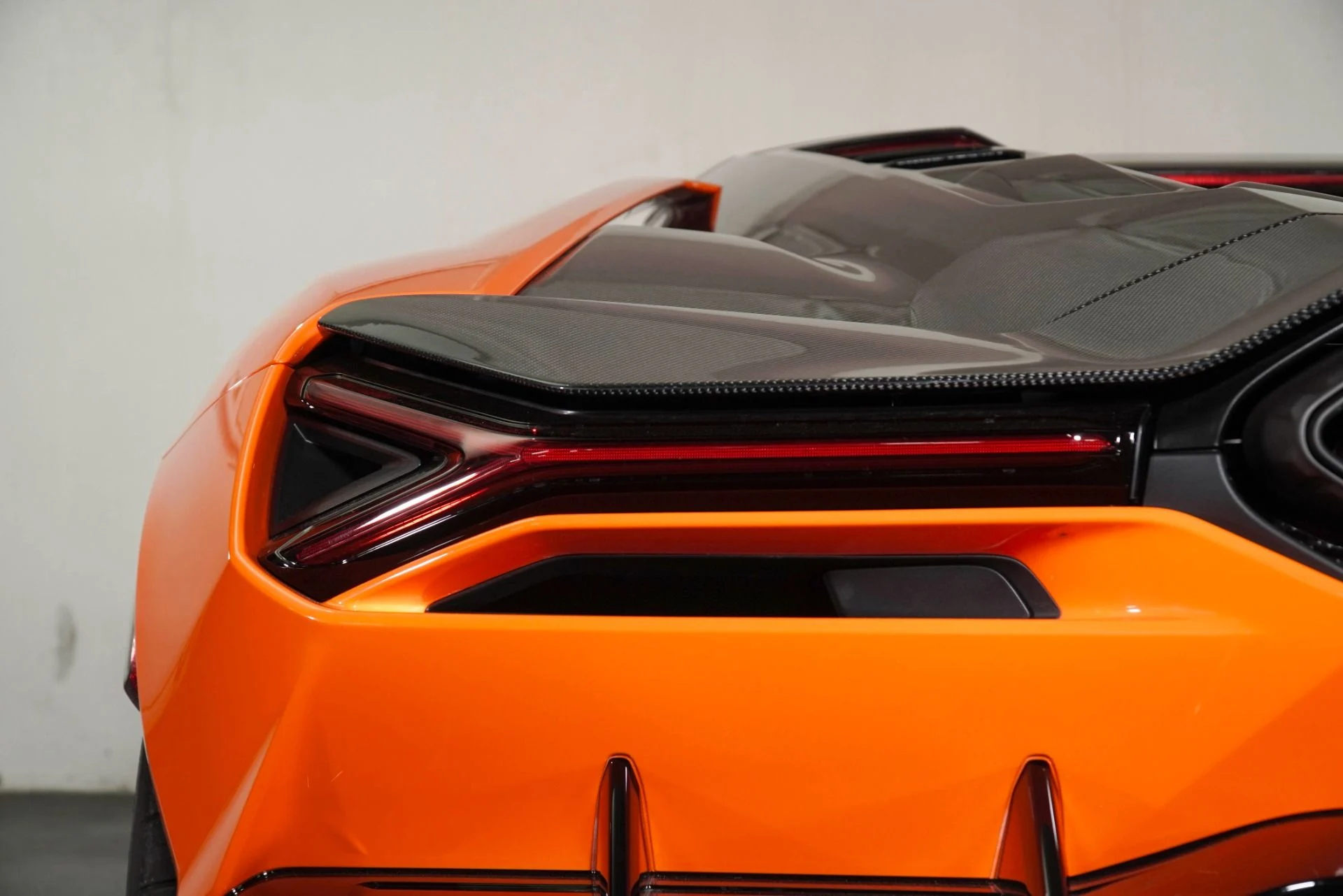 mph018_3175607259_New_2026_Lamborghini_Revuelto_1772732462_99d7f40bc9