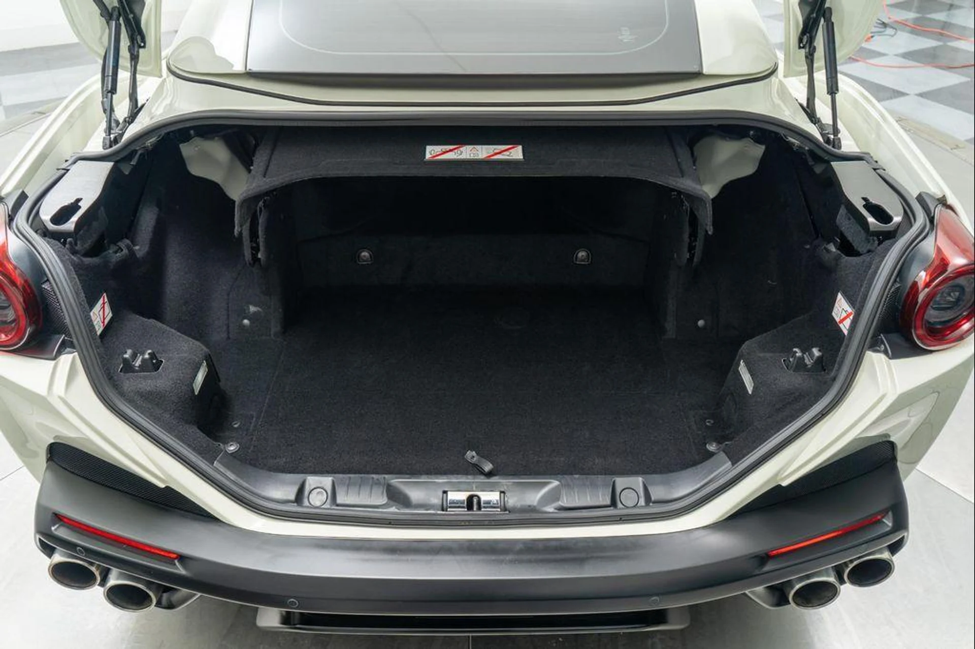 mph018_3180360095_5mk_Dn_Xaq_Rfh_Jsq_Vie_Bv_QC_9x9_W2w_ce5b78876a