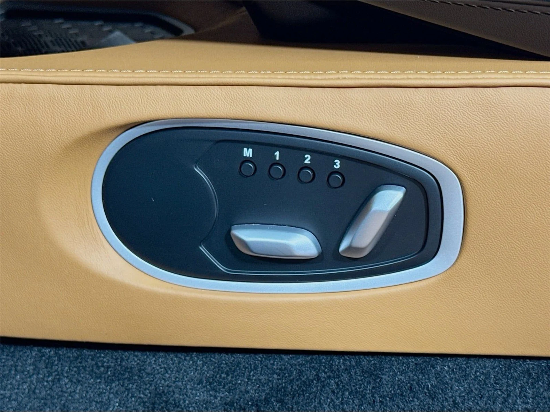 mph018_3187816359_e42b1df1f12138f60721605f81e21c83x_2666dda2b9