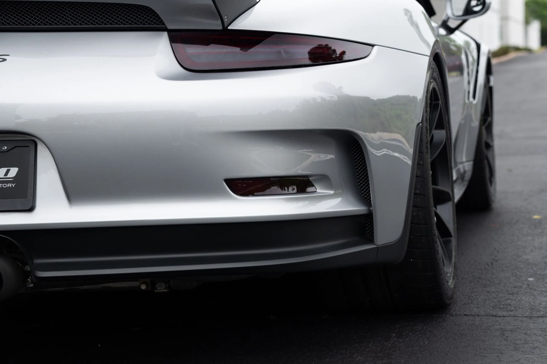 mph018_3187897501_Used_2016_Porsche_911_GT_3_RS_1773808378_358c6ed878