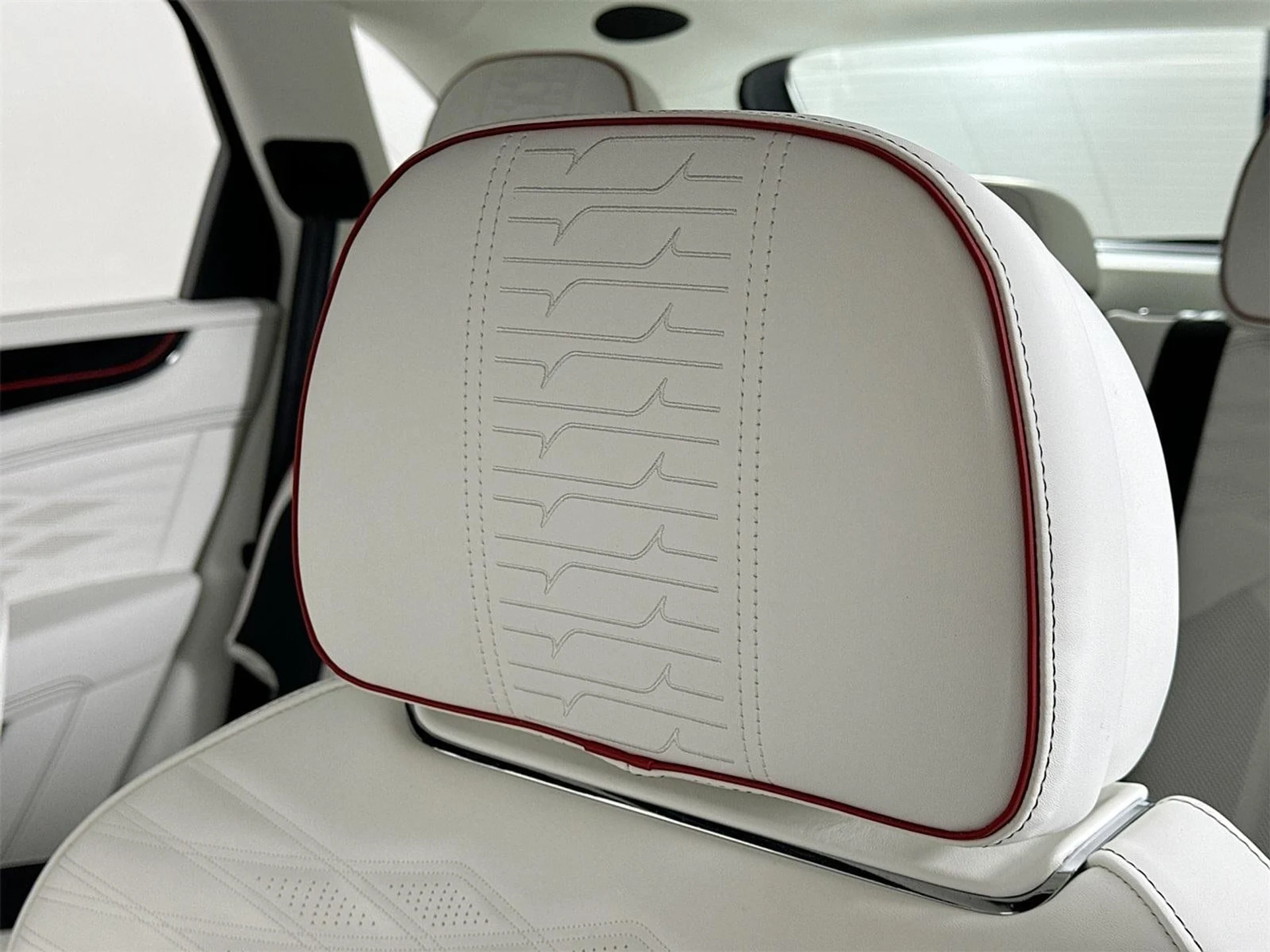 mph018_3190069858_793edb6af6bf5f9644434dbe834e4c6ax_2b0ba3fe5b