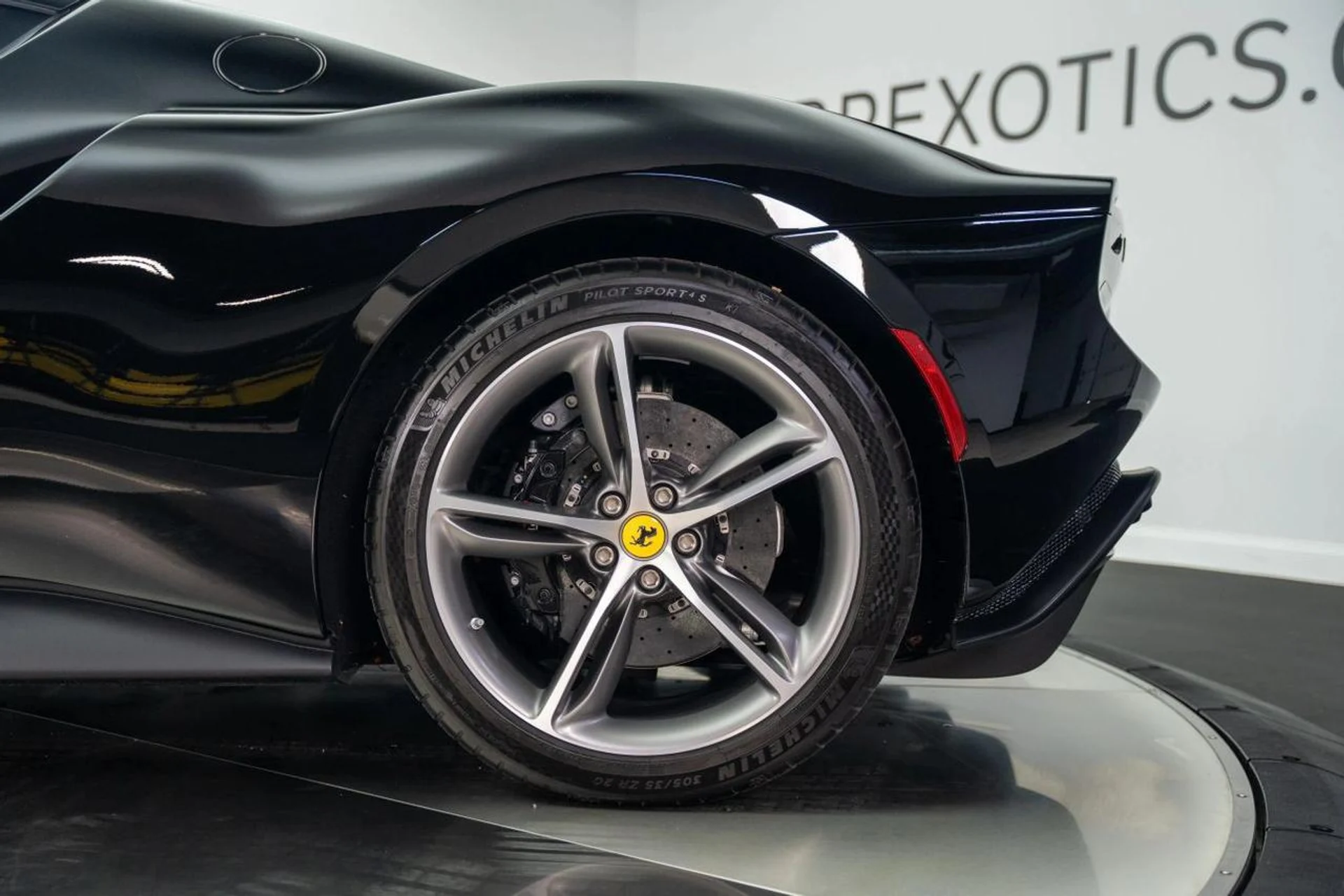 mph018_3193534991_01fc3e13d924c6fbd8e19d2ebc7122e2_643c05f701