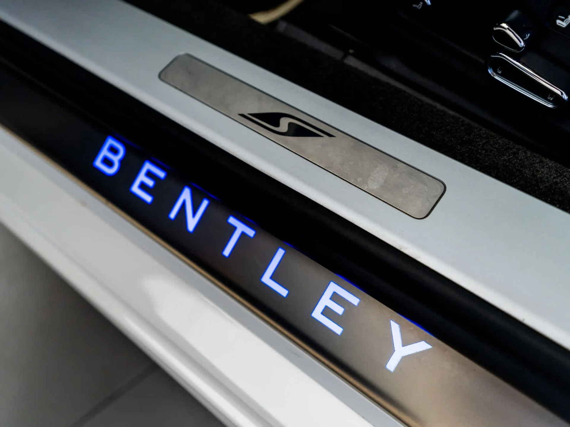 mph018_3195150587_ba2953b330406488edfd9496d2b0a744x_21e1497cbd