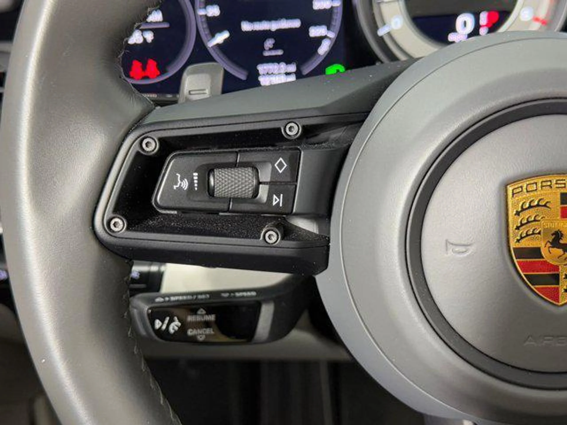 mph018_3196794657_idzh_E0ku2_Kb_H_Mwflb_D_Npph5_Vcfc_fbb684ec4a