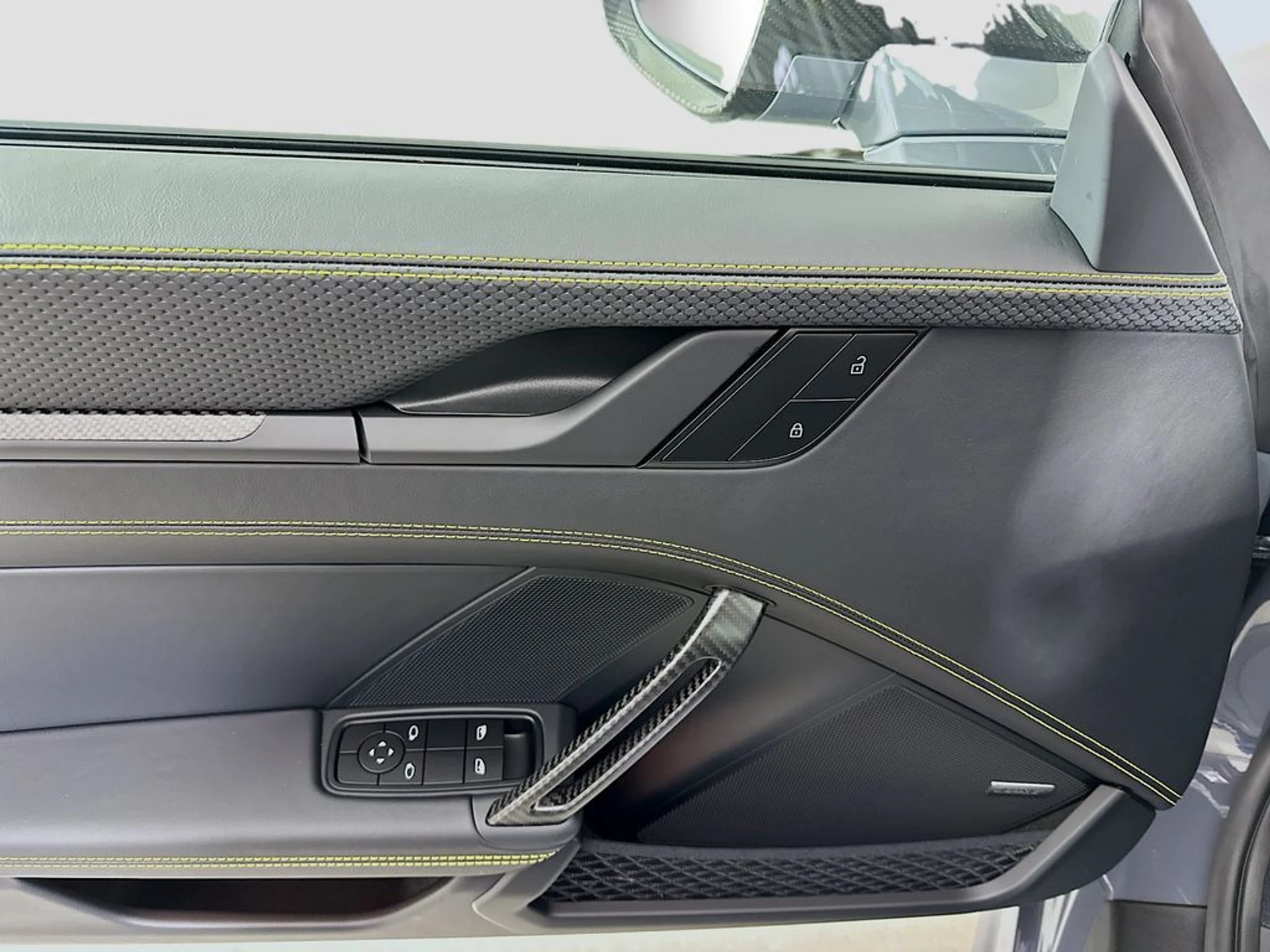 mph018_319815598_c40244c531bd60b1619ae440b7190620x_b9f8993c7f