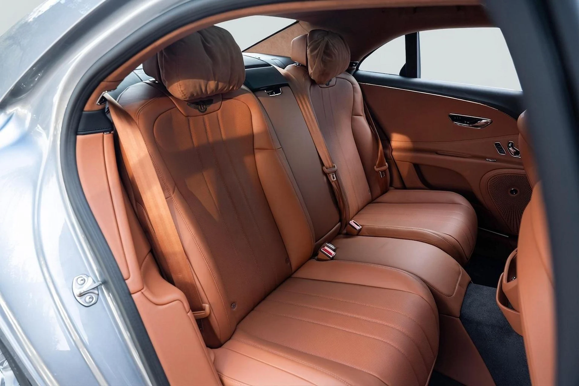 mph018_3207110182_503863235_69bac3c4001eac4802d43945_db67bdbdb5