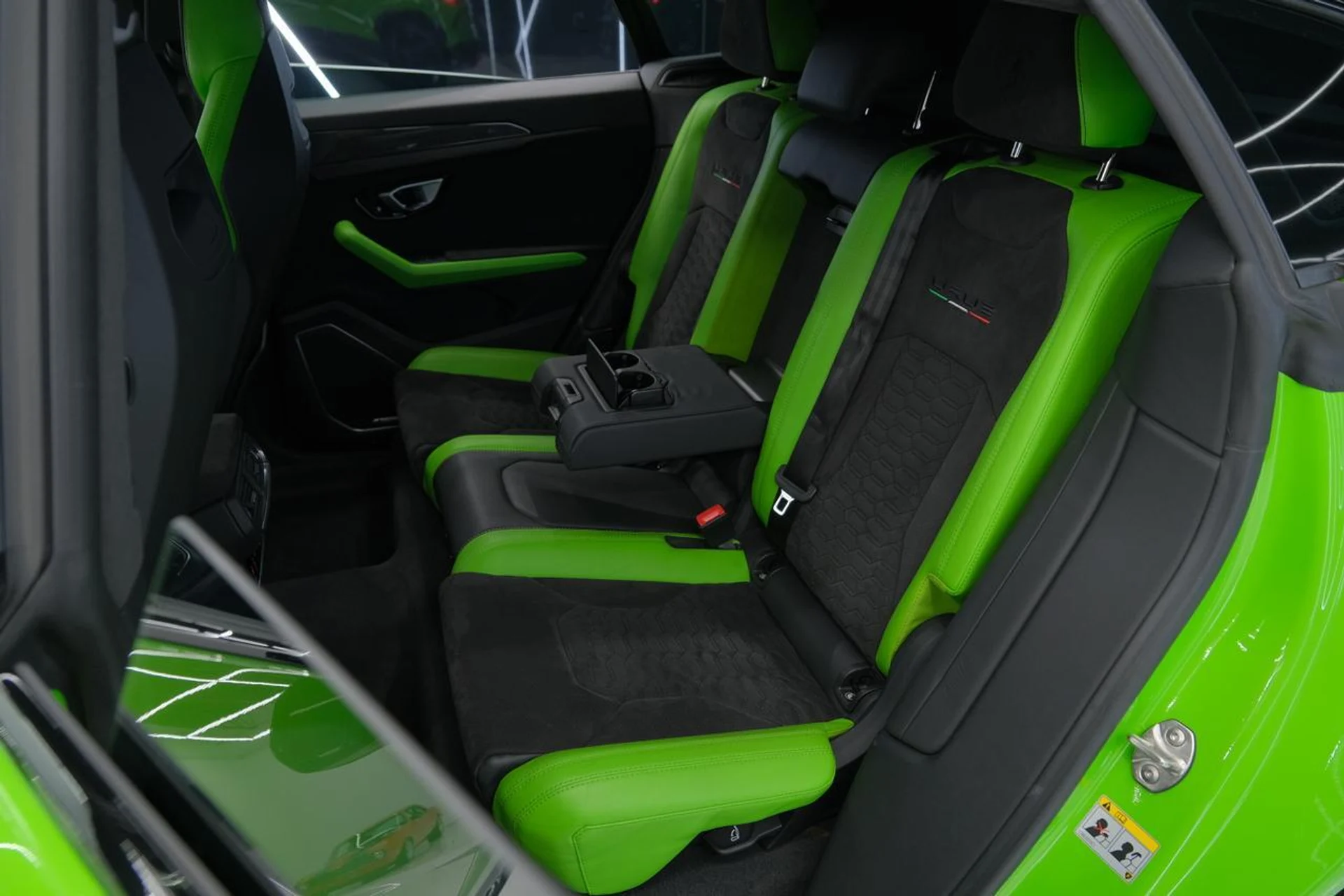 mph018_3207206145_2d76010164c82fcf6effece9f68bc798_d10a79f104