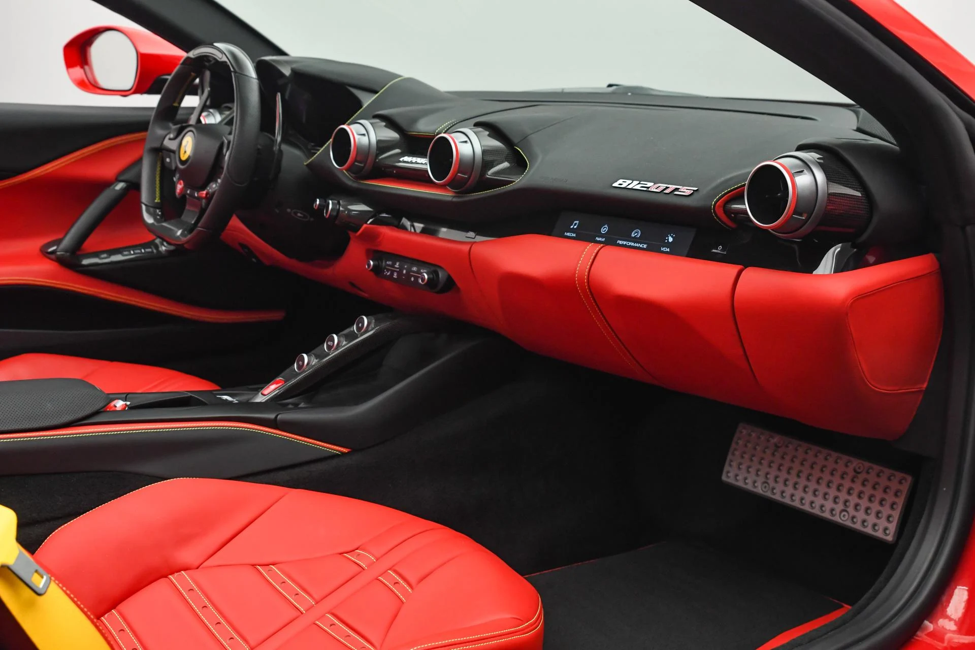 mph018_3208420075_Used_2021_Ferrari_812_GTS_1753257402_9b72263d73