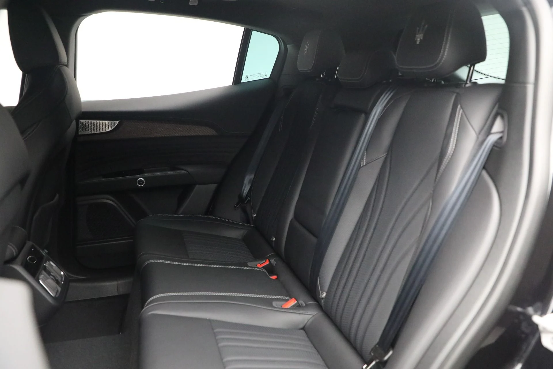 mph018_3214639429_New_2025_Maserati_Grecale_Folgore_de110ef34b