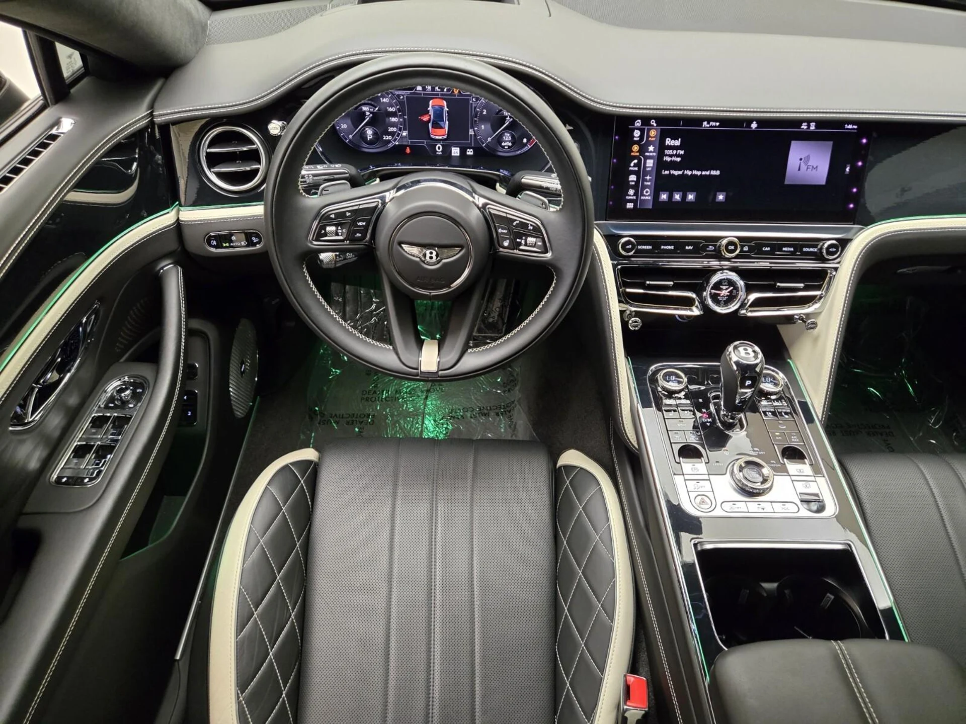 mph018_3216161723_Used_2024_Bentley_Flying_Spur_Speed_Edition_12_1784266925_daa3a985e1