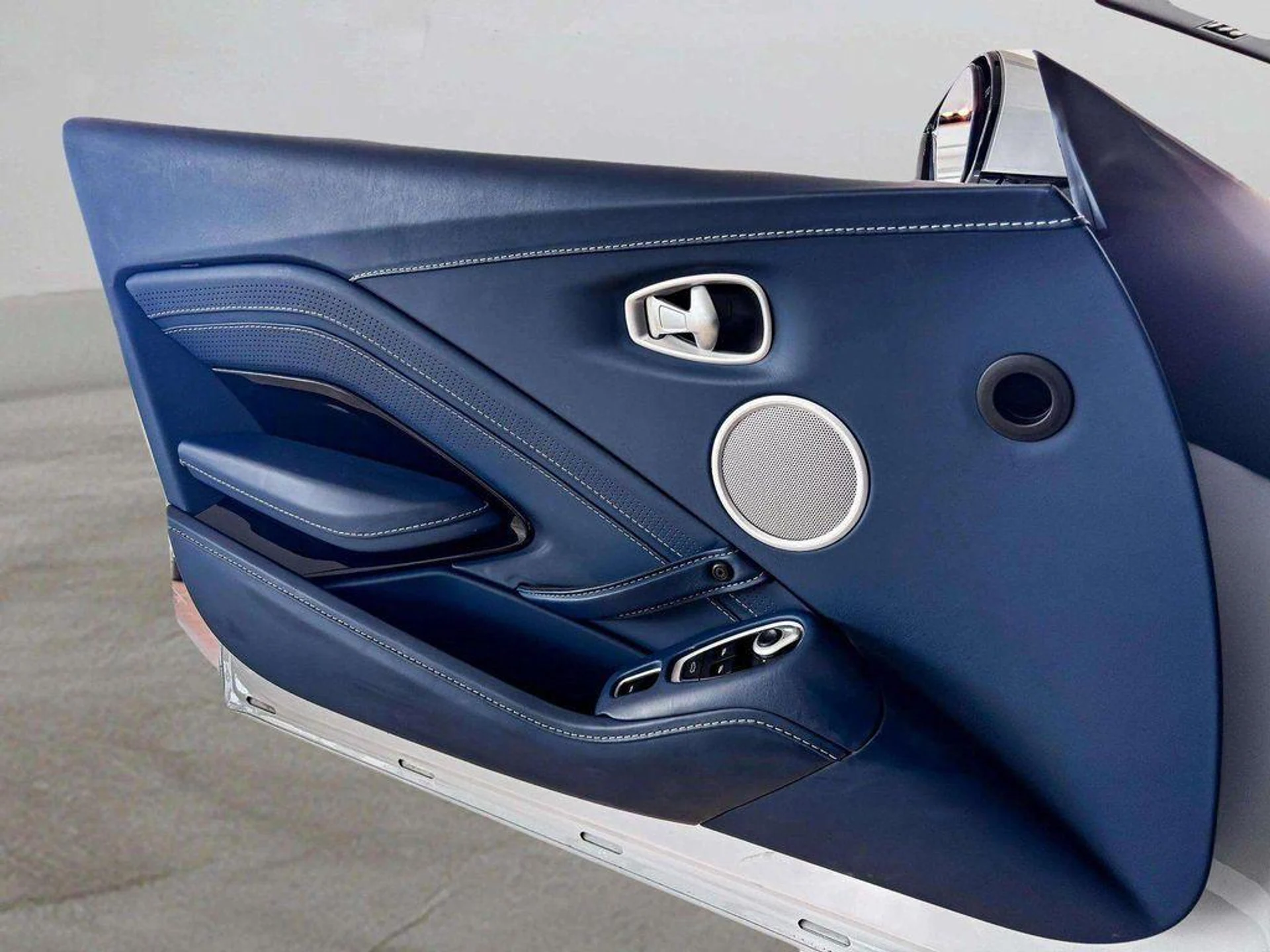 mph018_3218084335_G_atb_C4_Sa_E_Voz_Xd_93a_SYF_3z_Gc_Q_7559c307a4