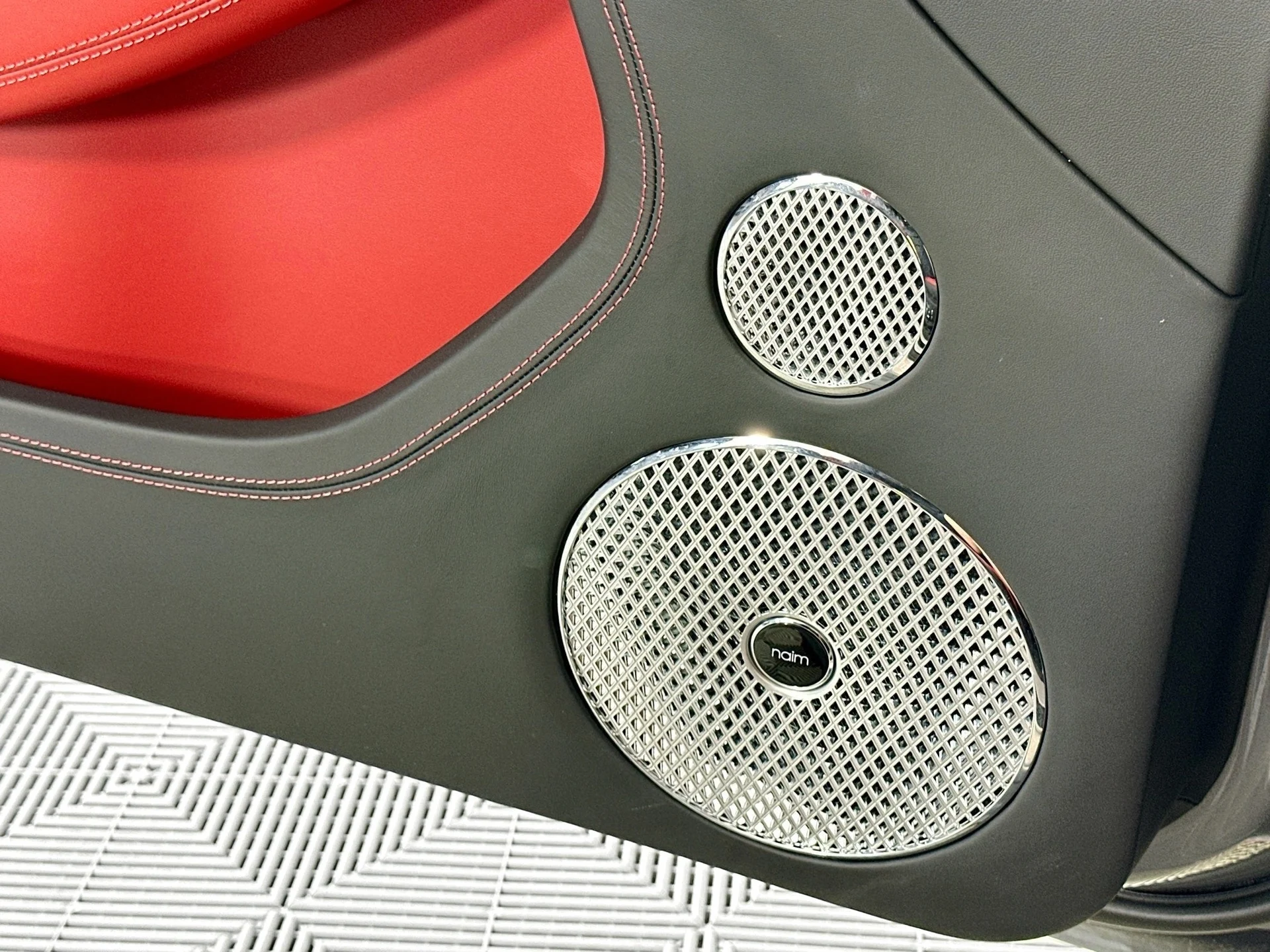 mph018_3221032674_19_70129c084c