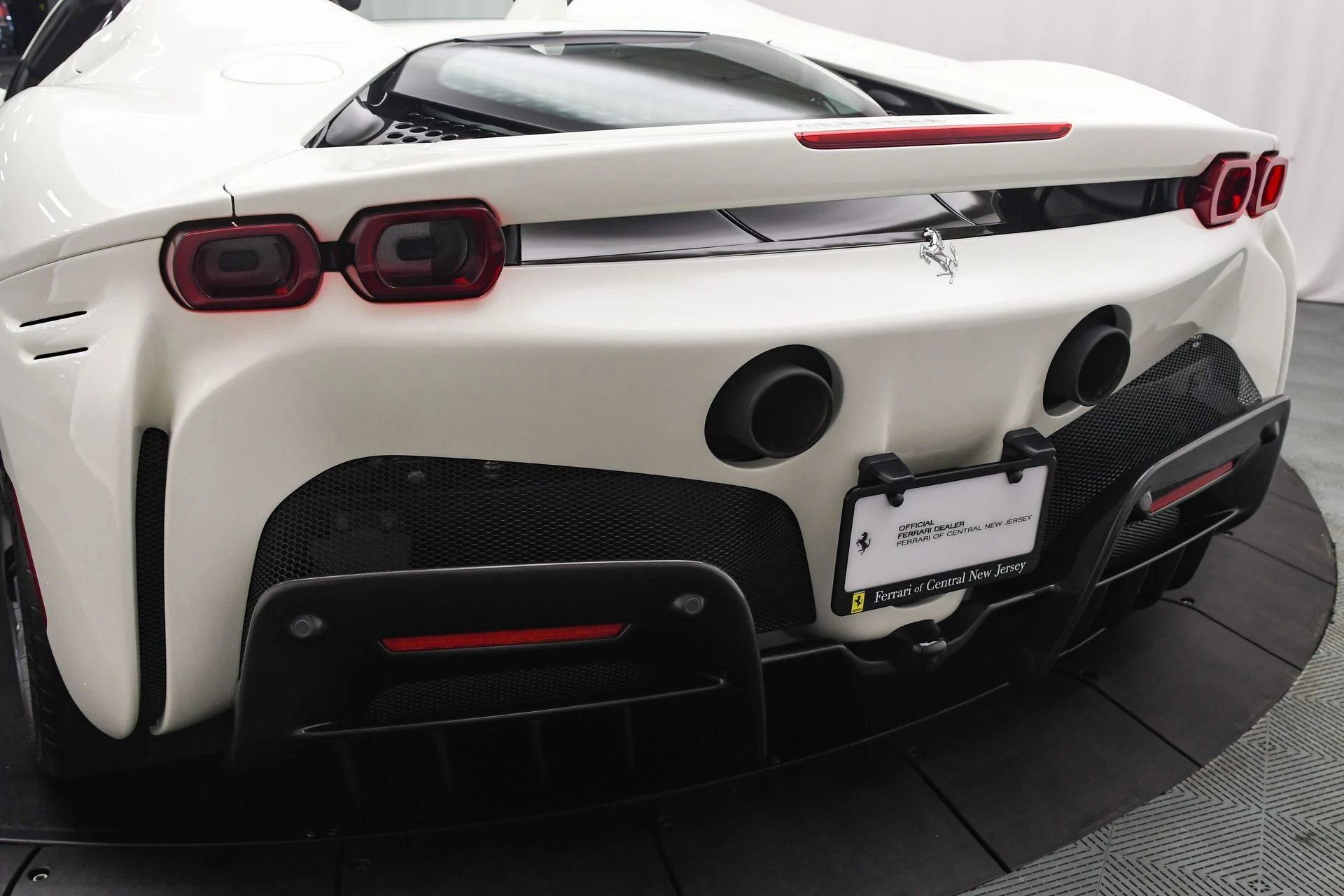 mph018_3227165433_0147e486bafe401cbebe145e68863302_3faf36ec45