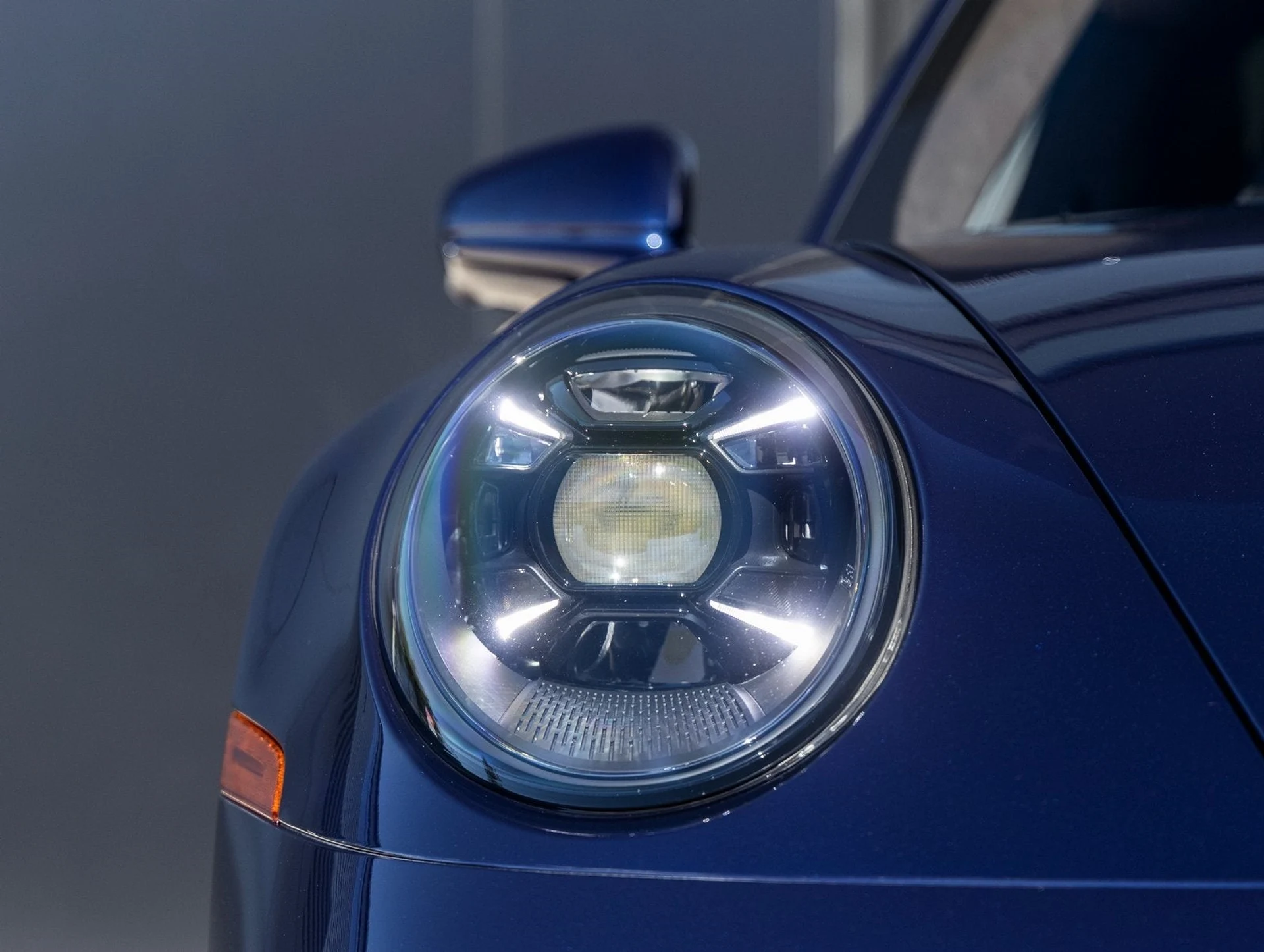 mph018_3227915834_19_654b8941dd