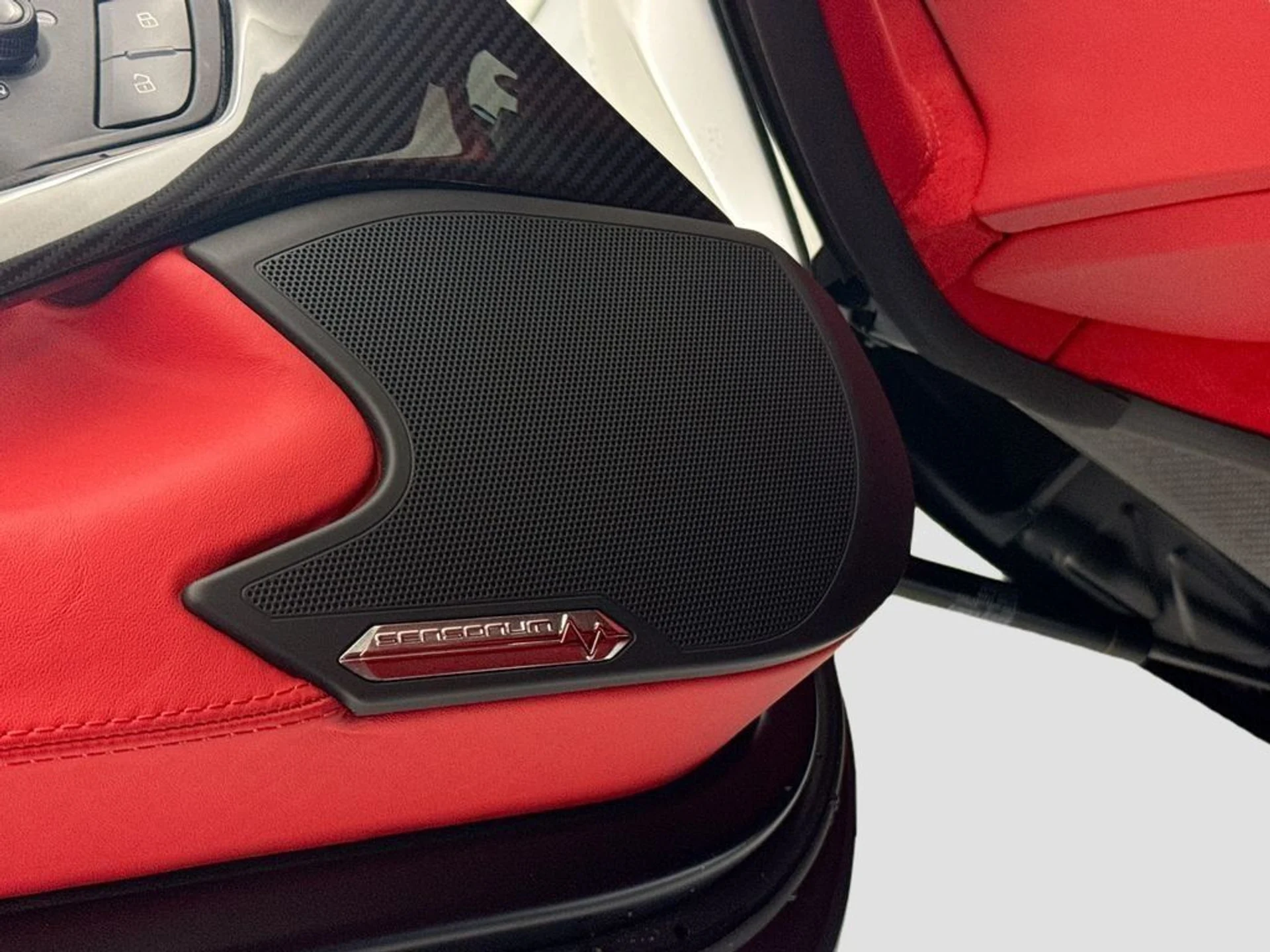 mph018_322795310_995d4a64487401d7f85665bd5ba2e4c5_895e65d197