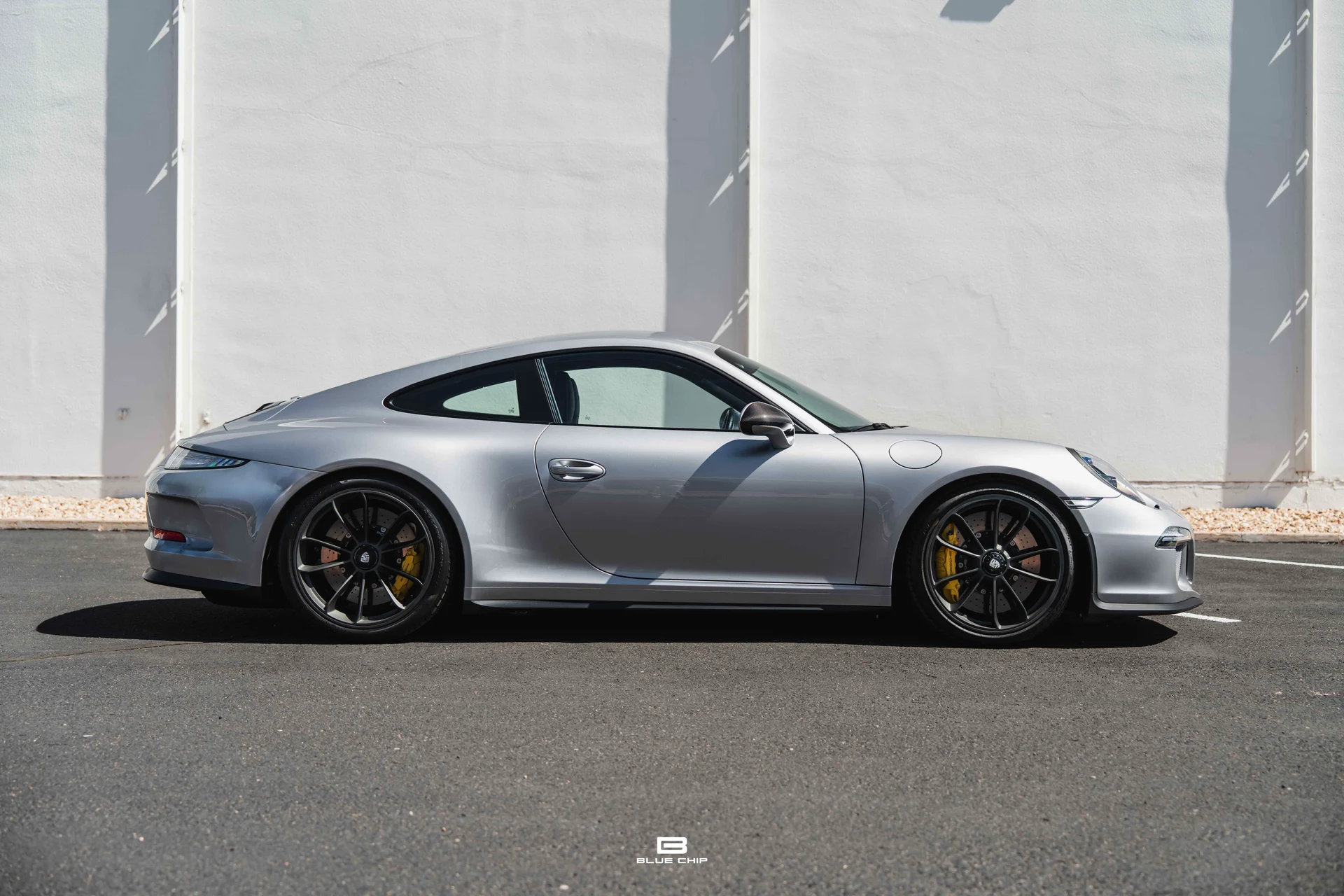 mph018_3230425662_6a2c87df3e0793ecdb52fd7d_2016_Porsche_911_R_19_f7d2cf46d6