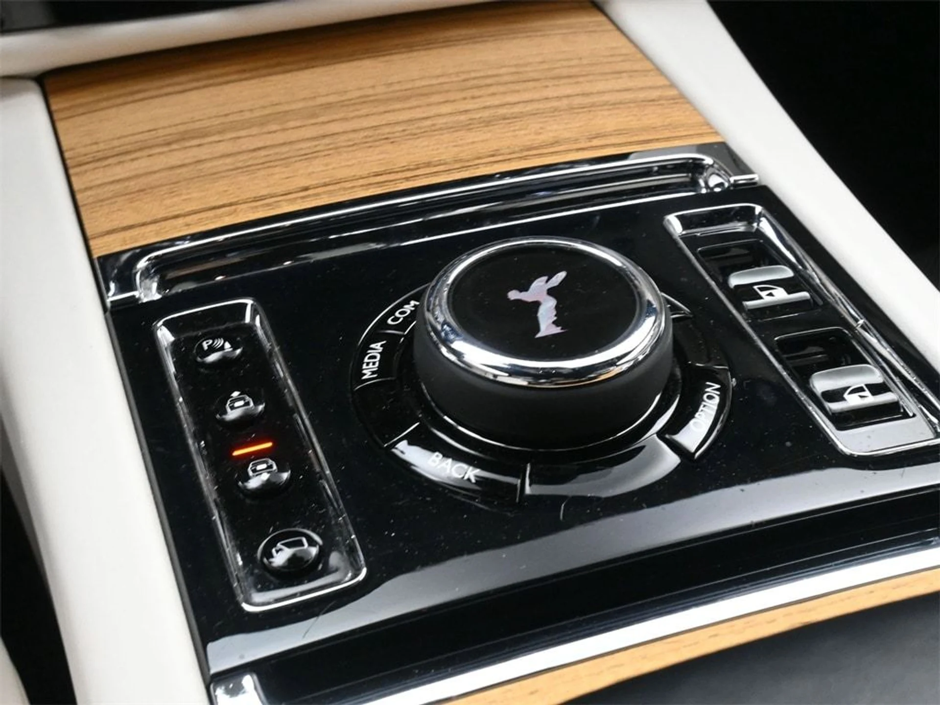 mph018_3234506295_6a44582dc1527fa361c2a0740b76ead0x_78b29ee8b6