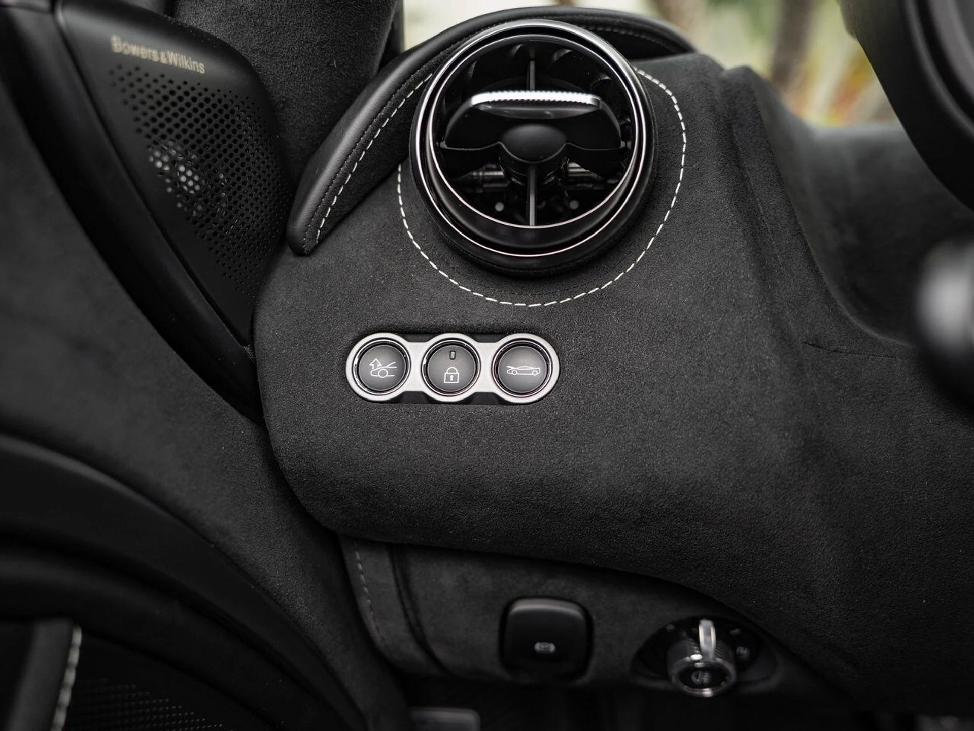 mph018_3236600817_2d4218537d46c108a5b99da35349089bx_e0cea62454