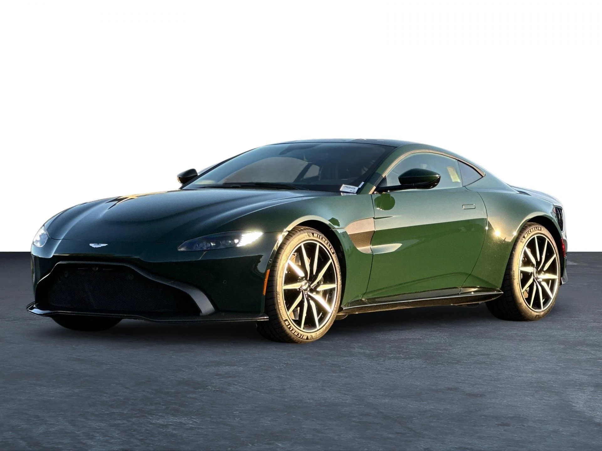 mph018_3238006870_Used_2019_Aston_Martin_Vantage_Timeless_CPO_1762507845_cf8cb03603