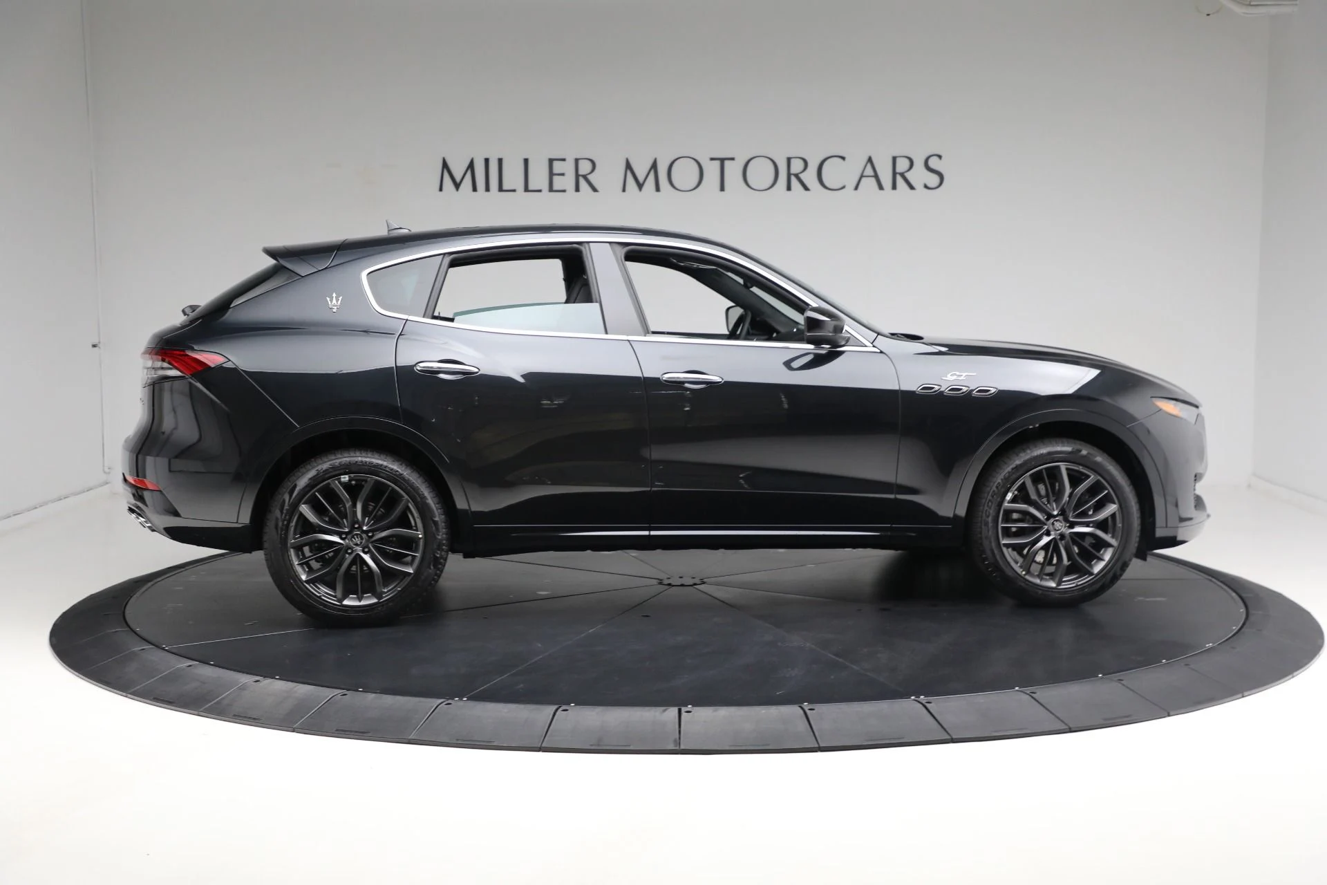 mph018_3238218503_New_2024_Maserati_Levante_GT_Ultima_3fc07ff198
