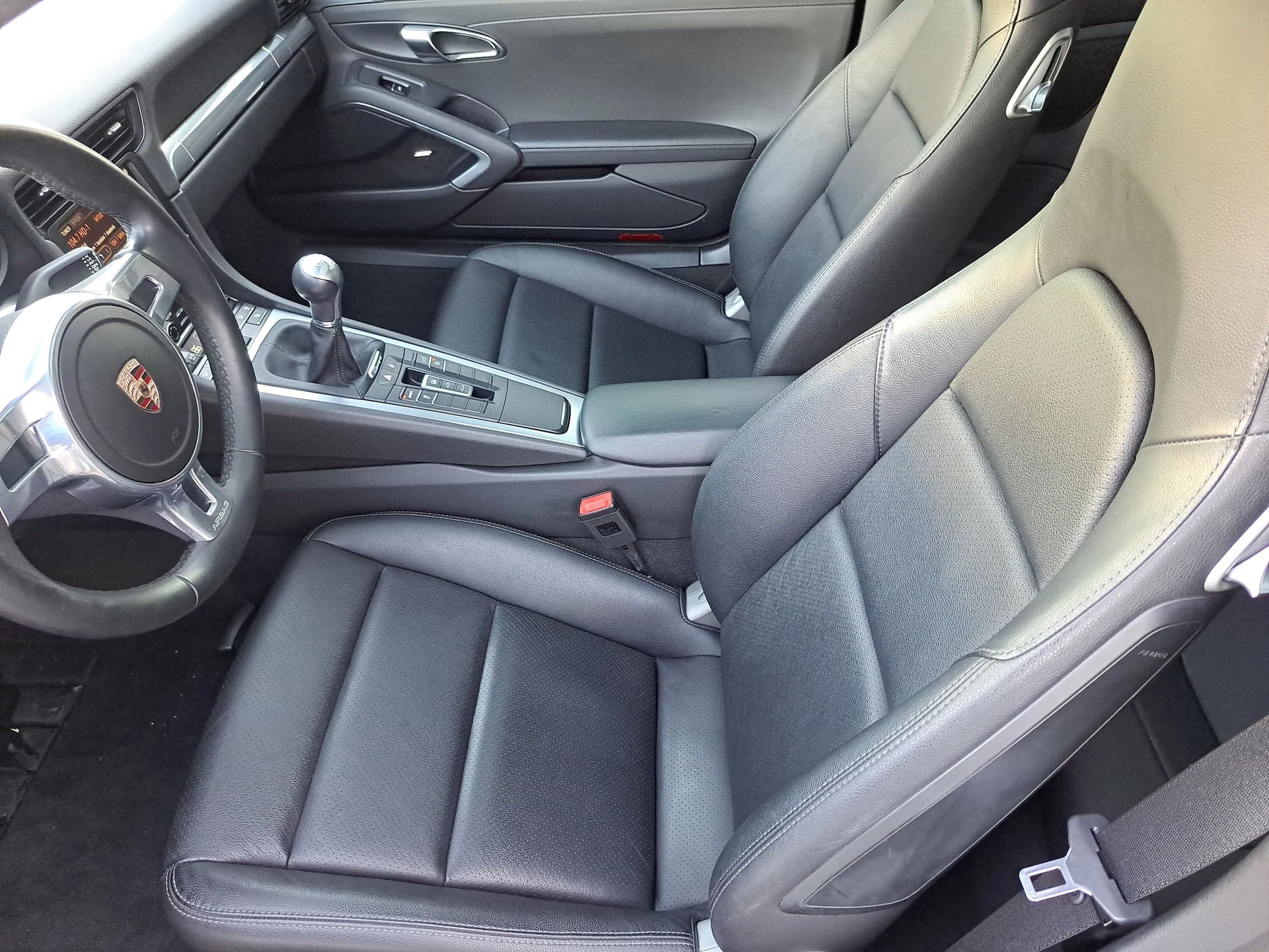 mph018_3245112672_06b44a11650cd980455d2f42bf342413x_5d480bf321