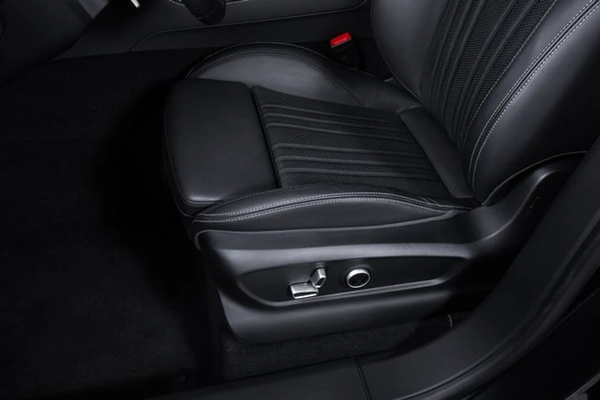 mph018_3250213819_38747a1f57c79c5ef6c69c85c262ae9ex_ef4813a501